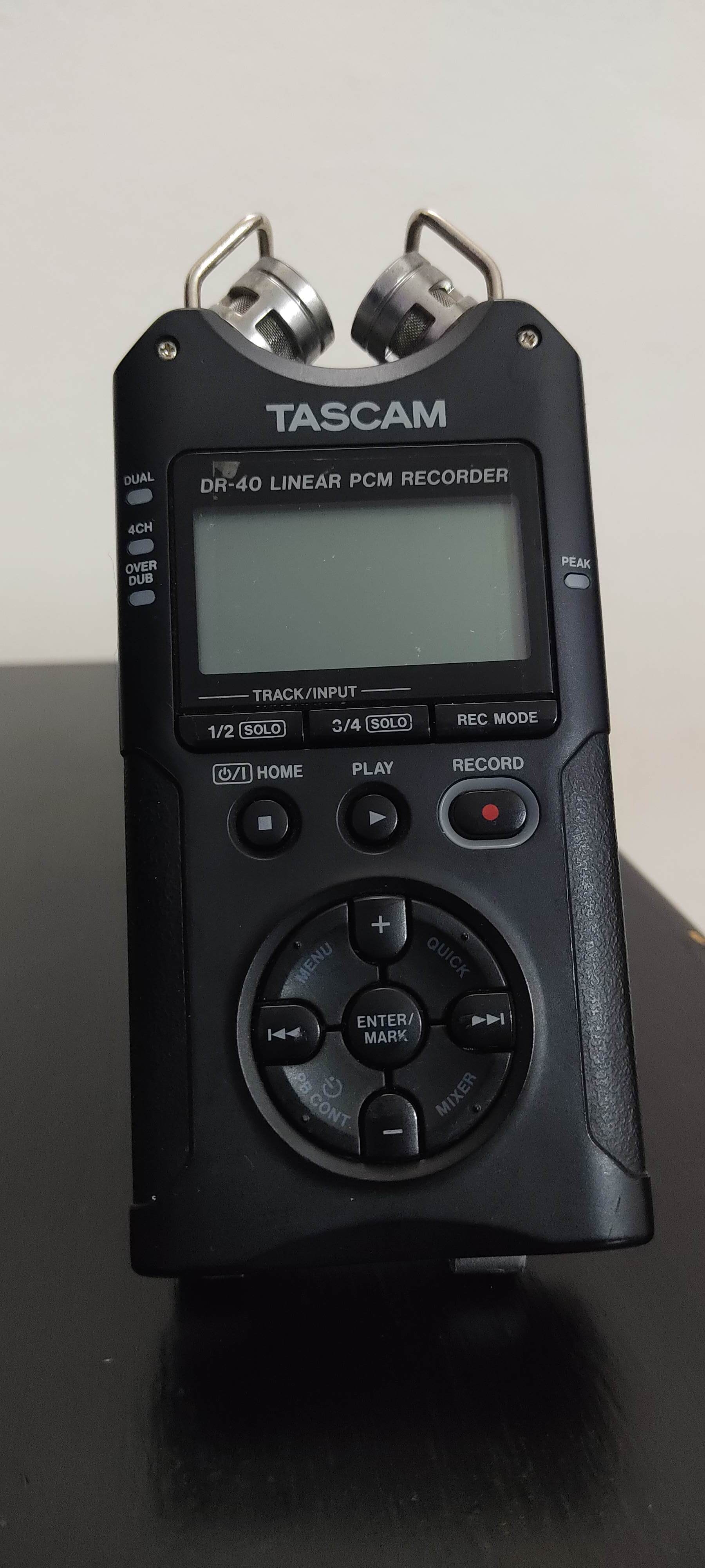 TASCAM DR-40 + SDHC 32 Go + bonnette antivent