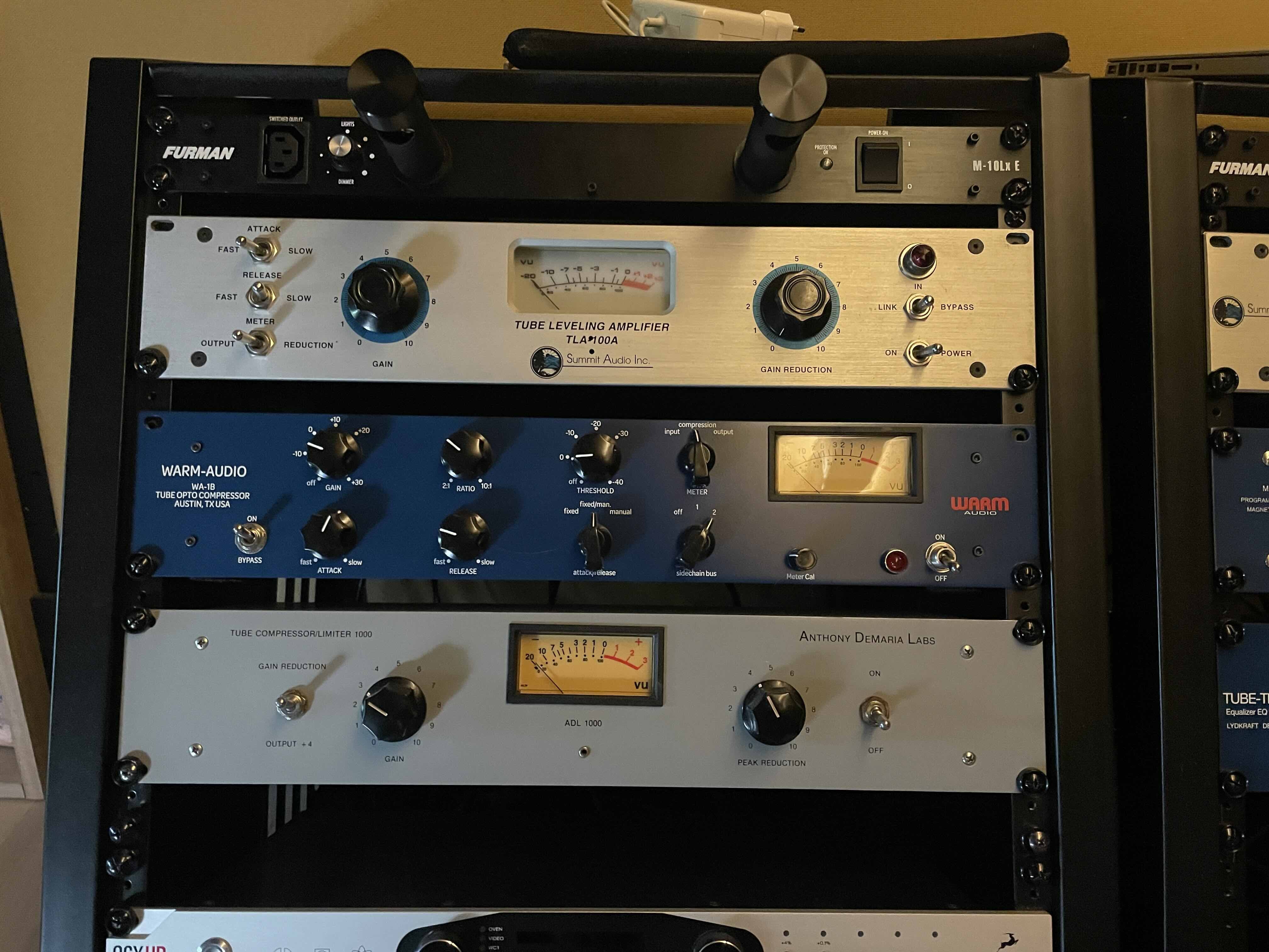 Vend warm-audio Wa 1B neuf ( juste testé )