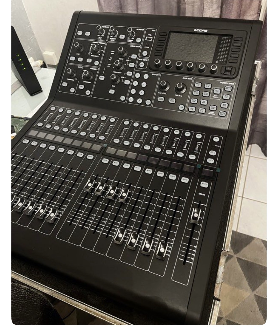 Midas M32r neuce