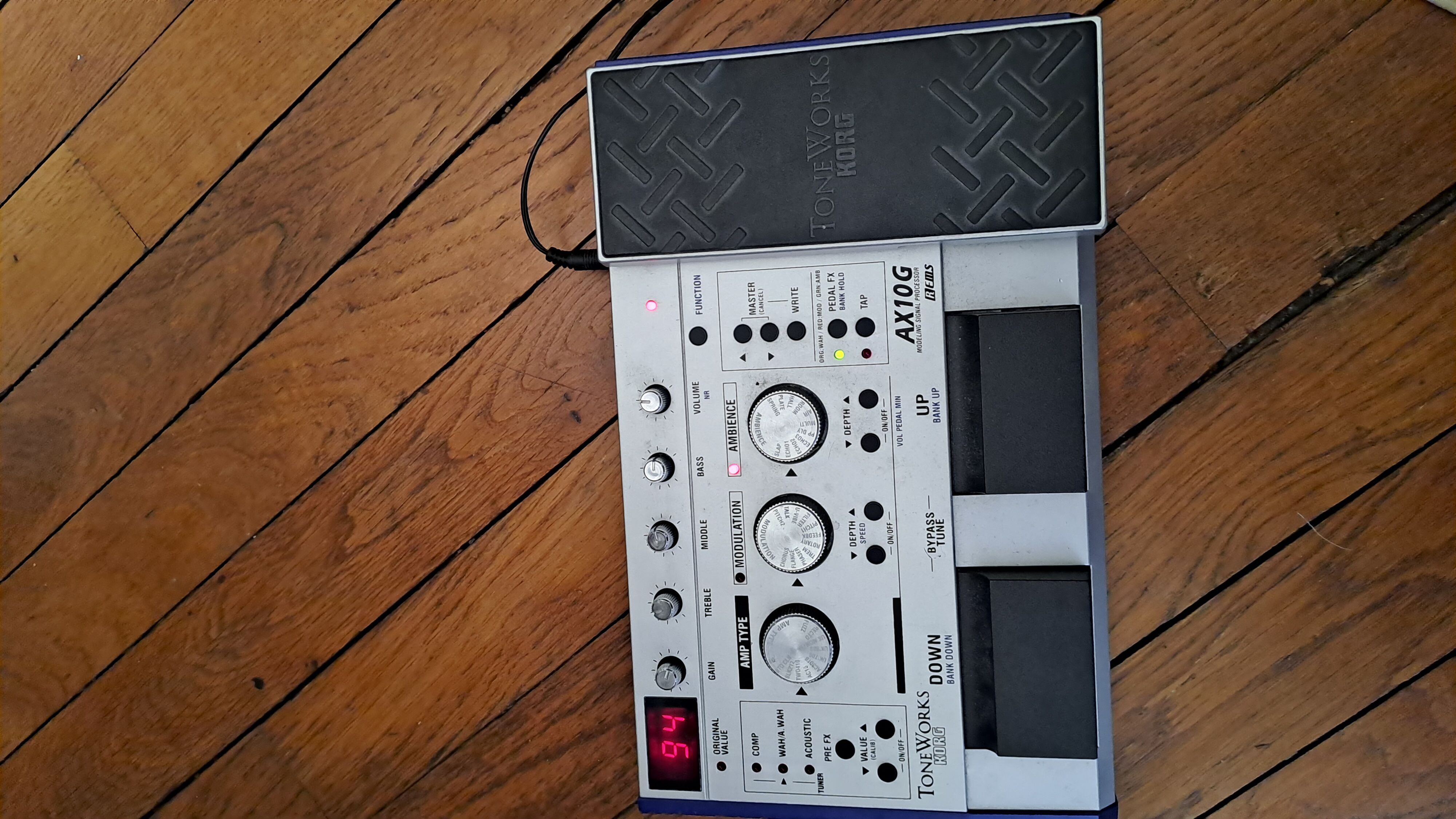 Korg AX10G