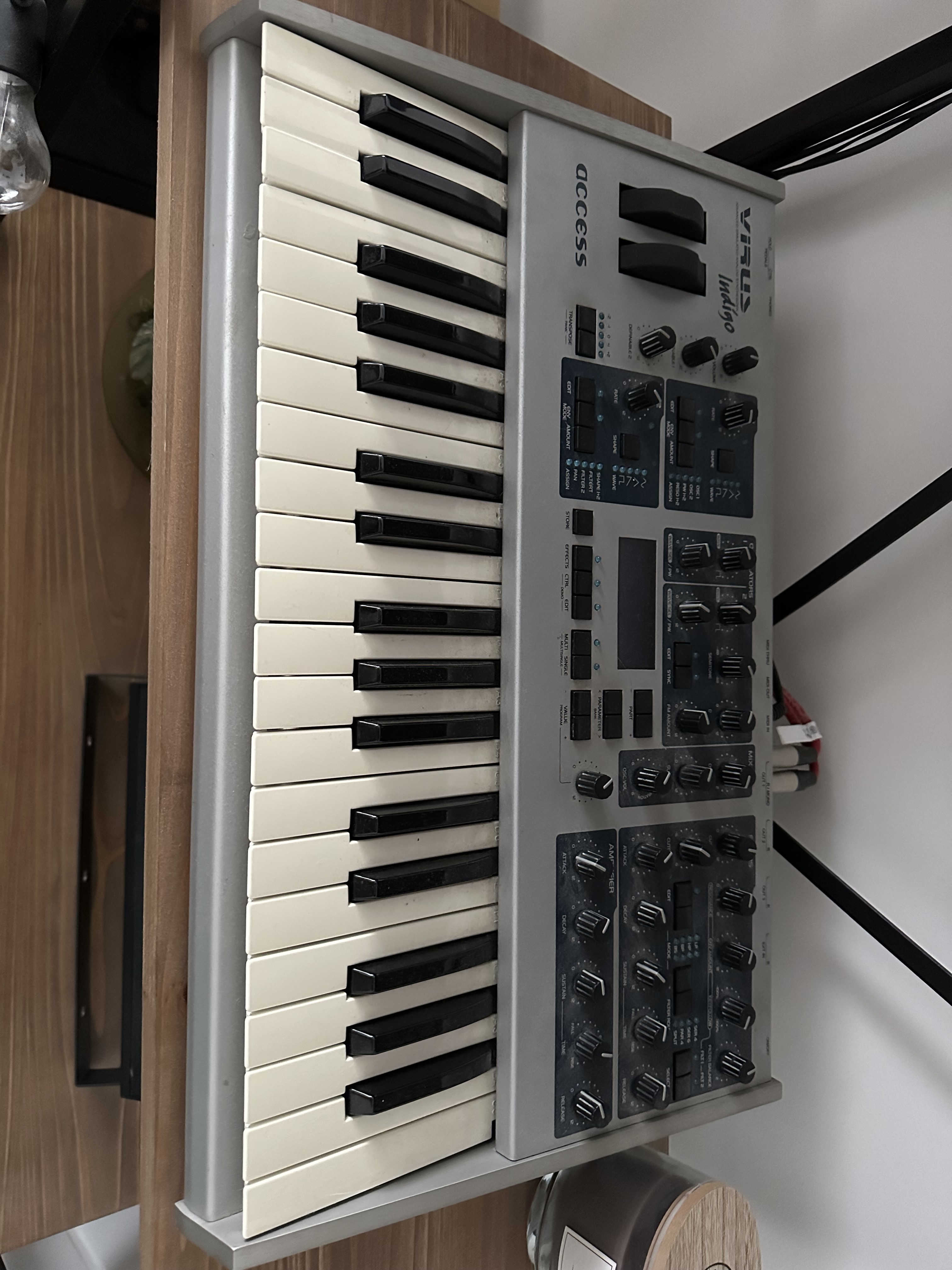 Access Music Virus Indigo (67680)