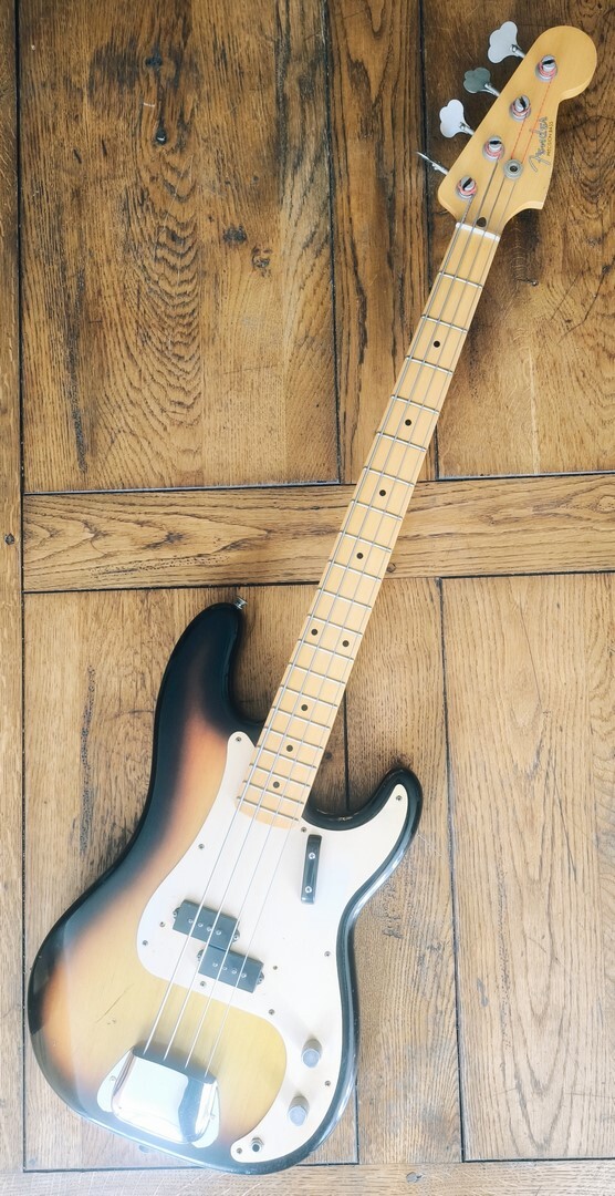 Basses électriques 4 cordes Fender