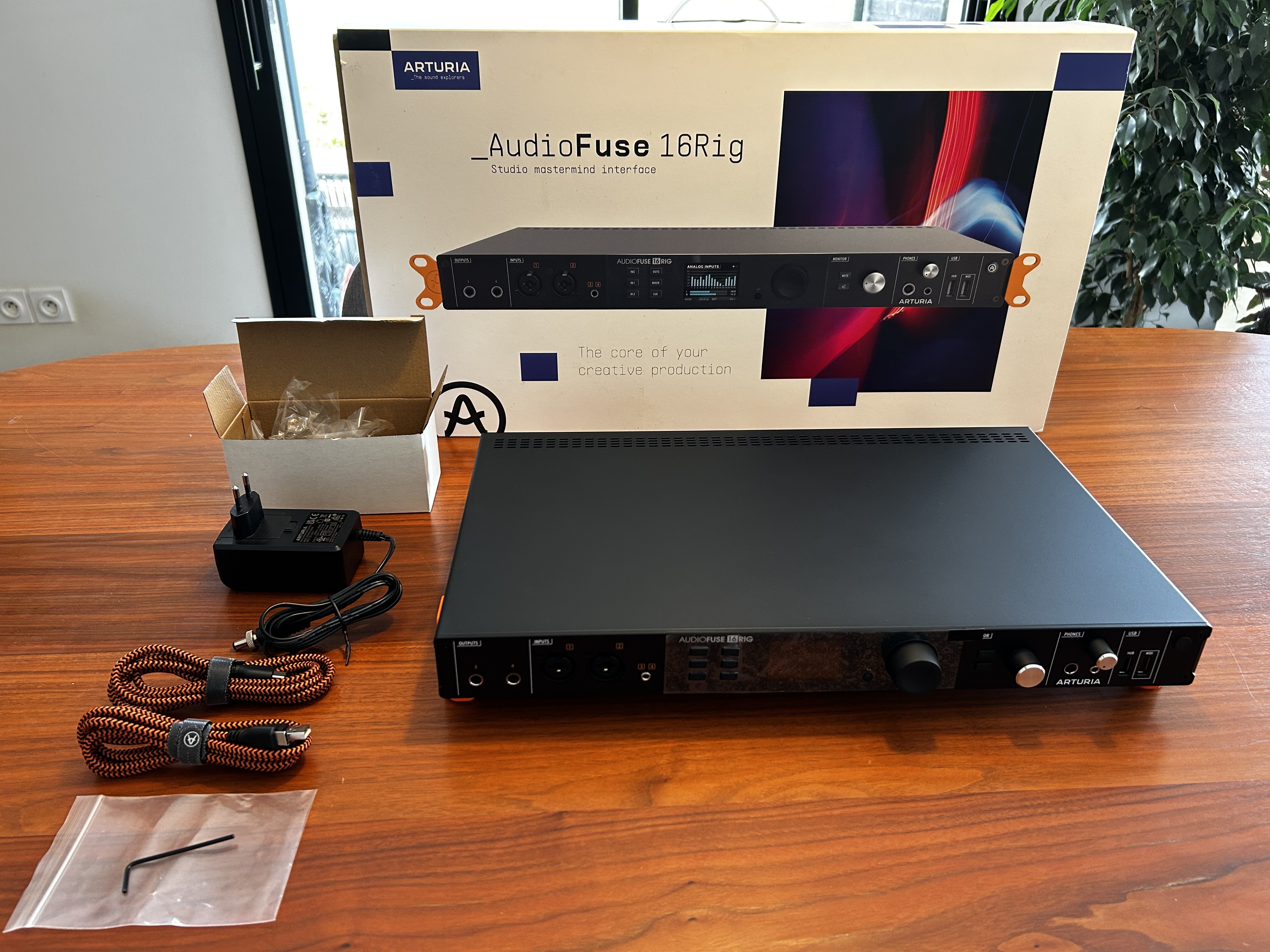 ARTURIA AUDIOFUSE 16RIG en ÉTAT NEUF (Frais de port inclus!)