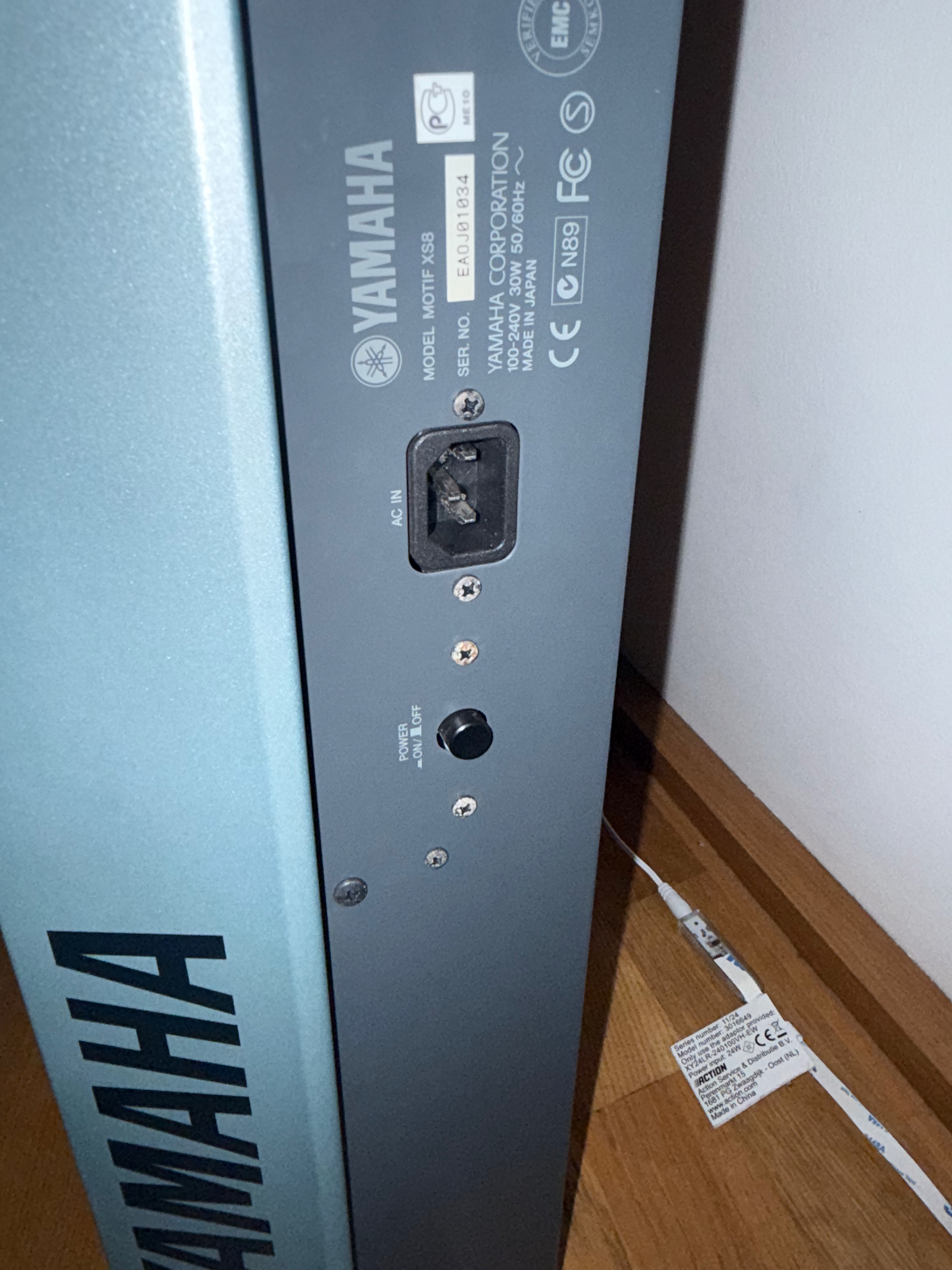 PIANO SYNTHE CLAVIER Yamaha Motif XS8 