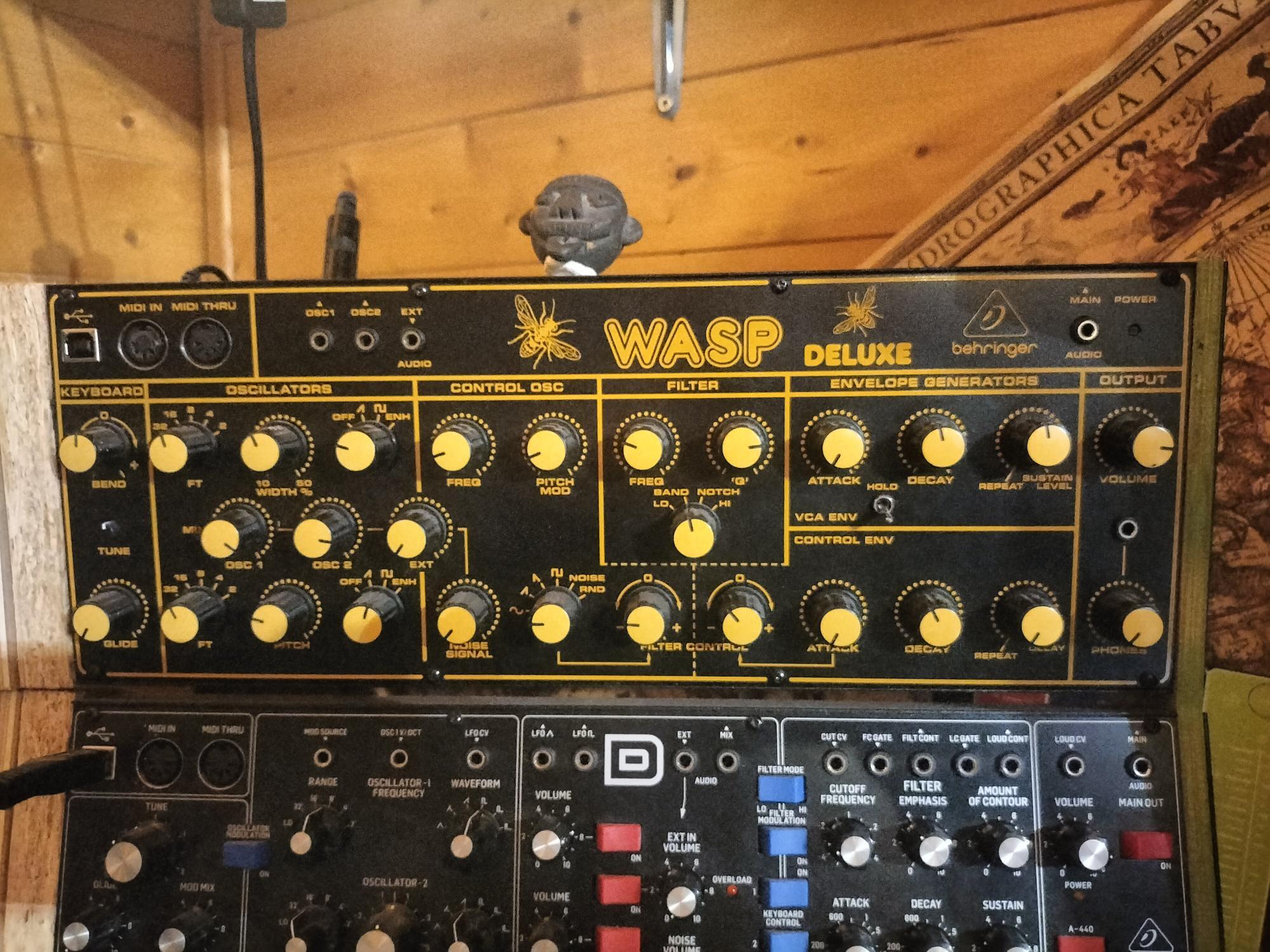 vend  Behringer Wasp Deluxe