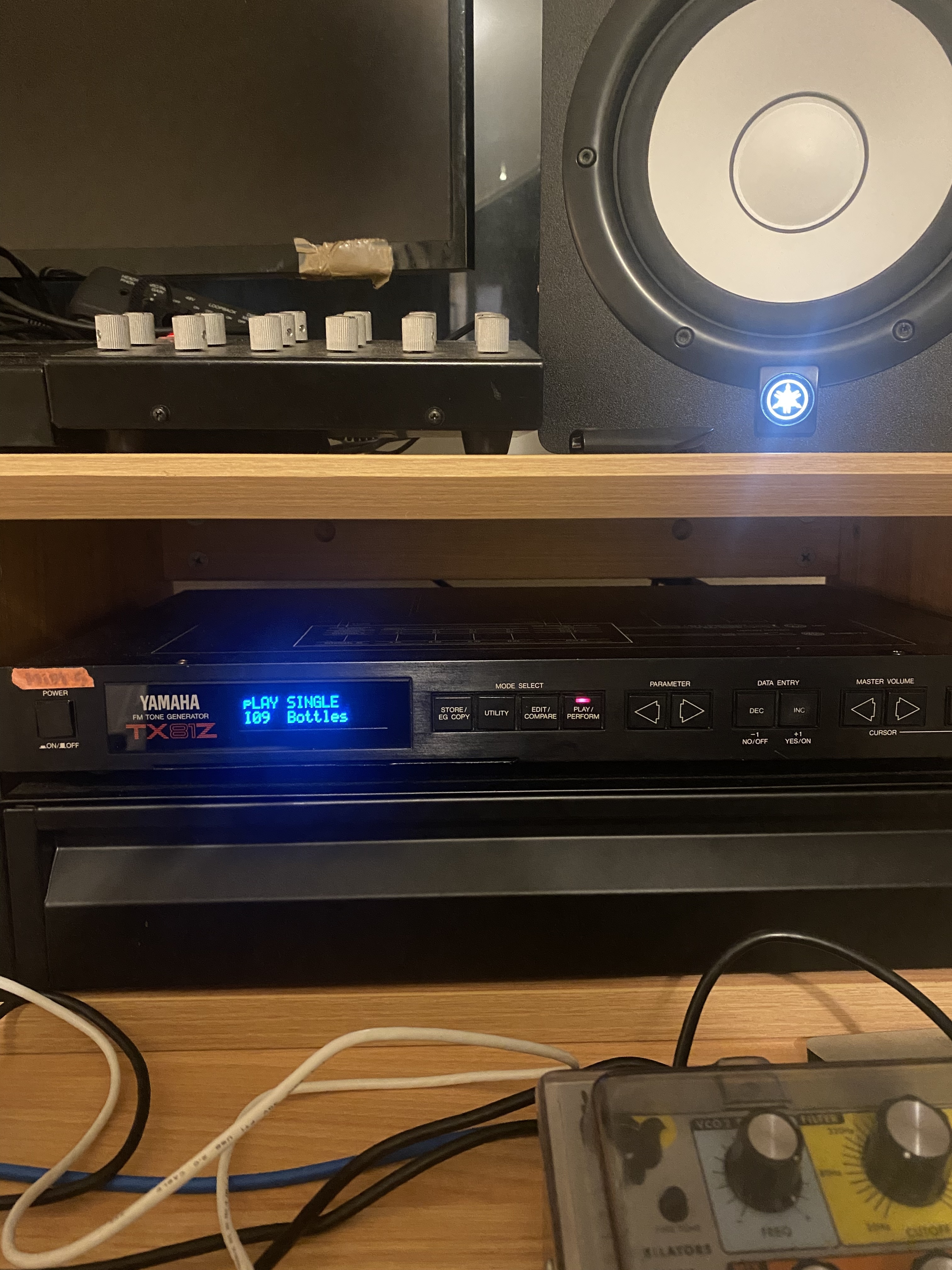 Vends Yamaha TX81Z + controleur MIDI Stereoping (rare)