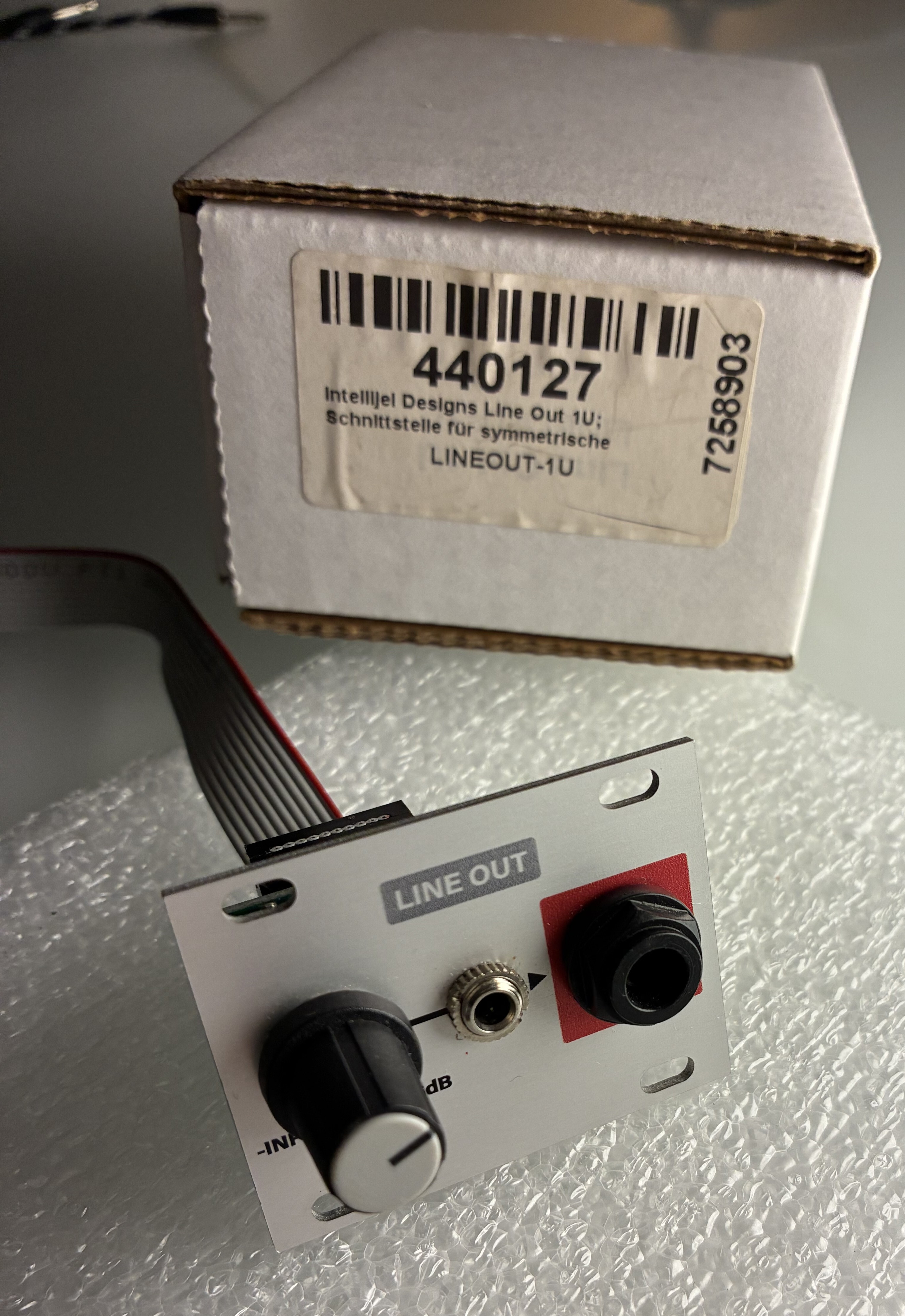Intellijel Line out 1U