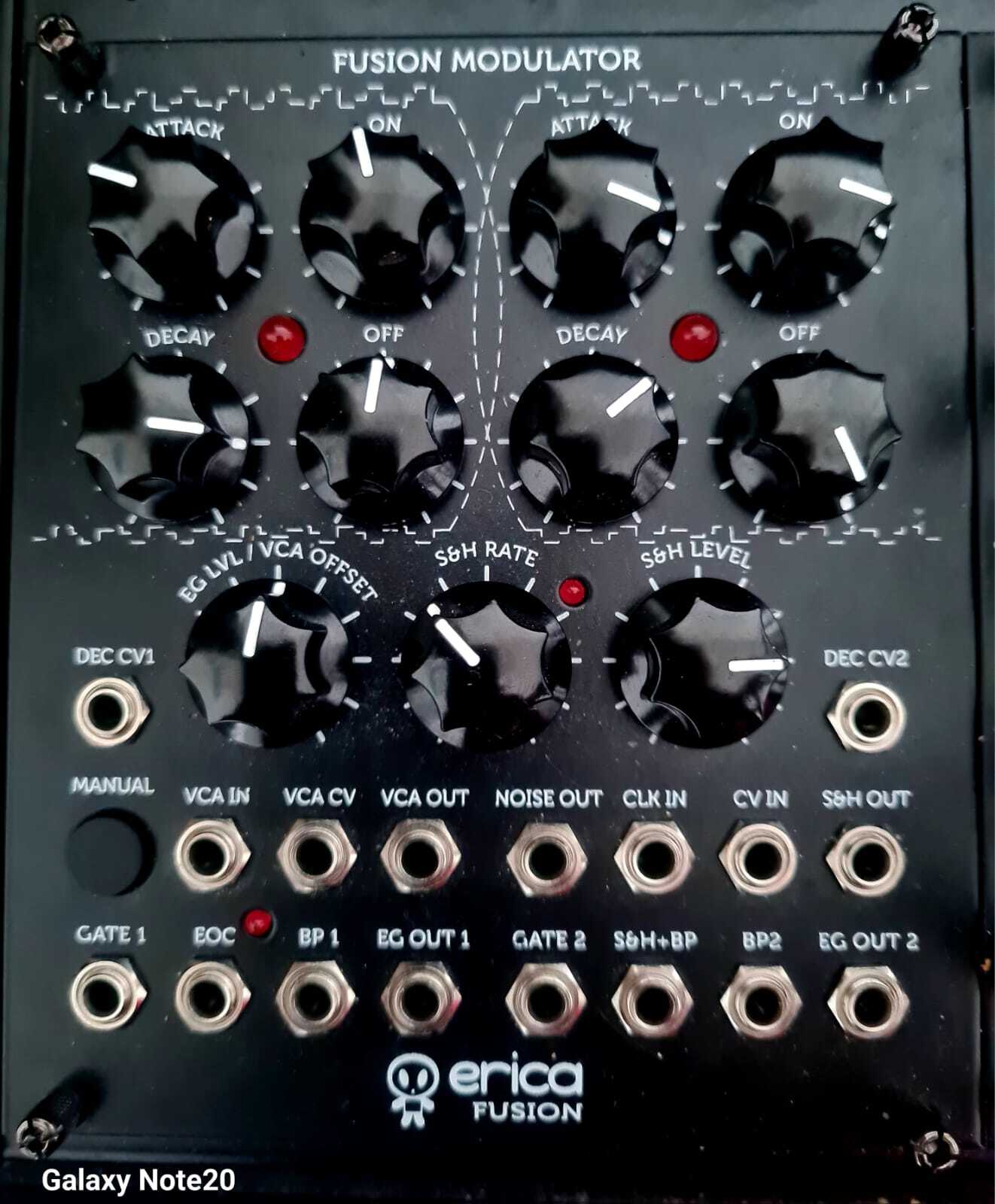Erica Synths Fusion Modulator, réellement comme neuf, absolument complet et ss garantie