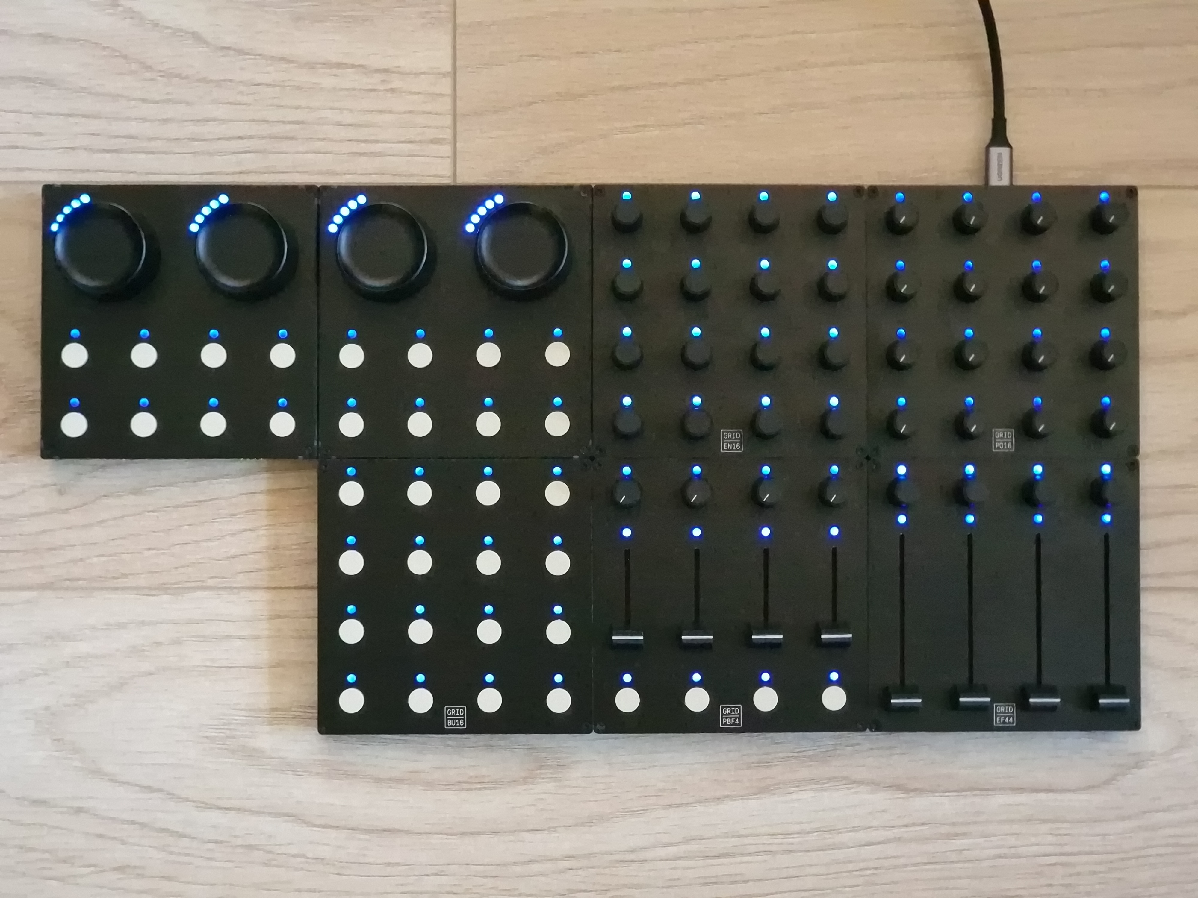 Intech Studio Grid TEK2 (8060)