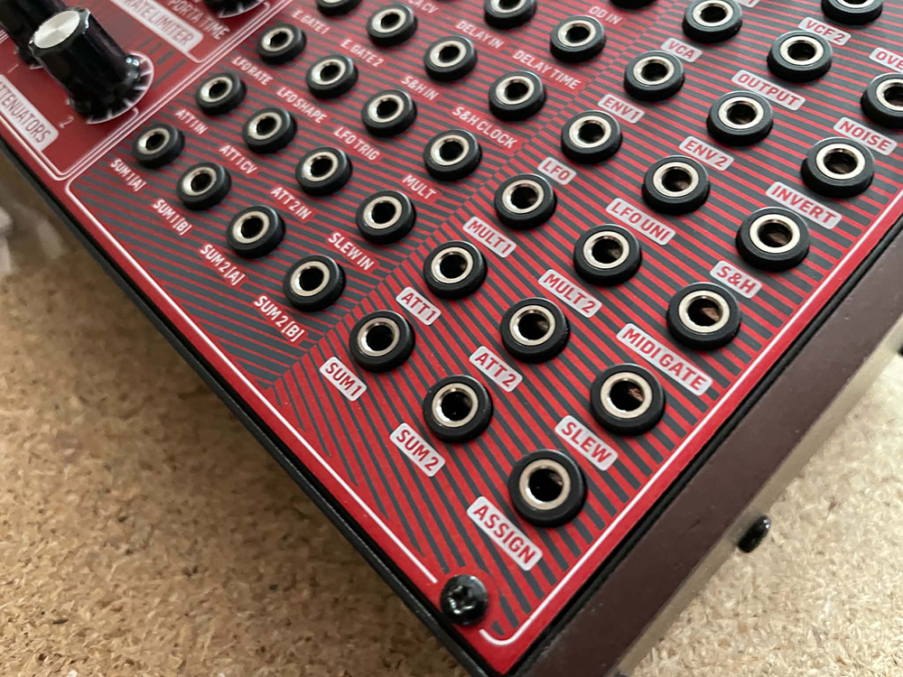 Behringer Neutron (46566)