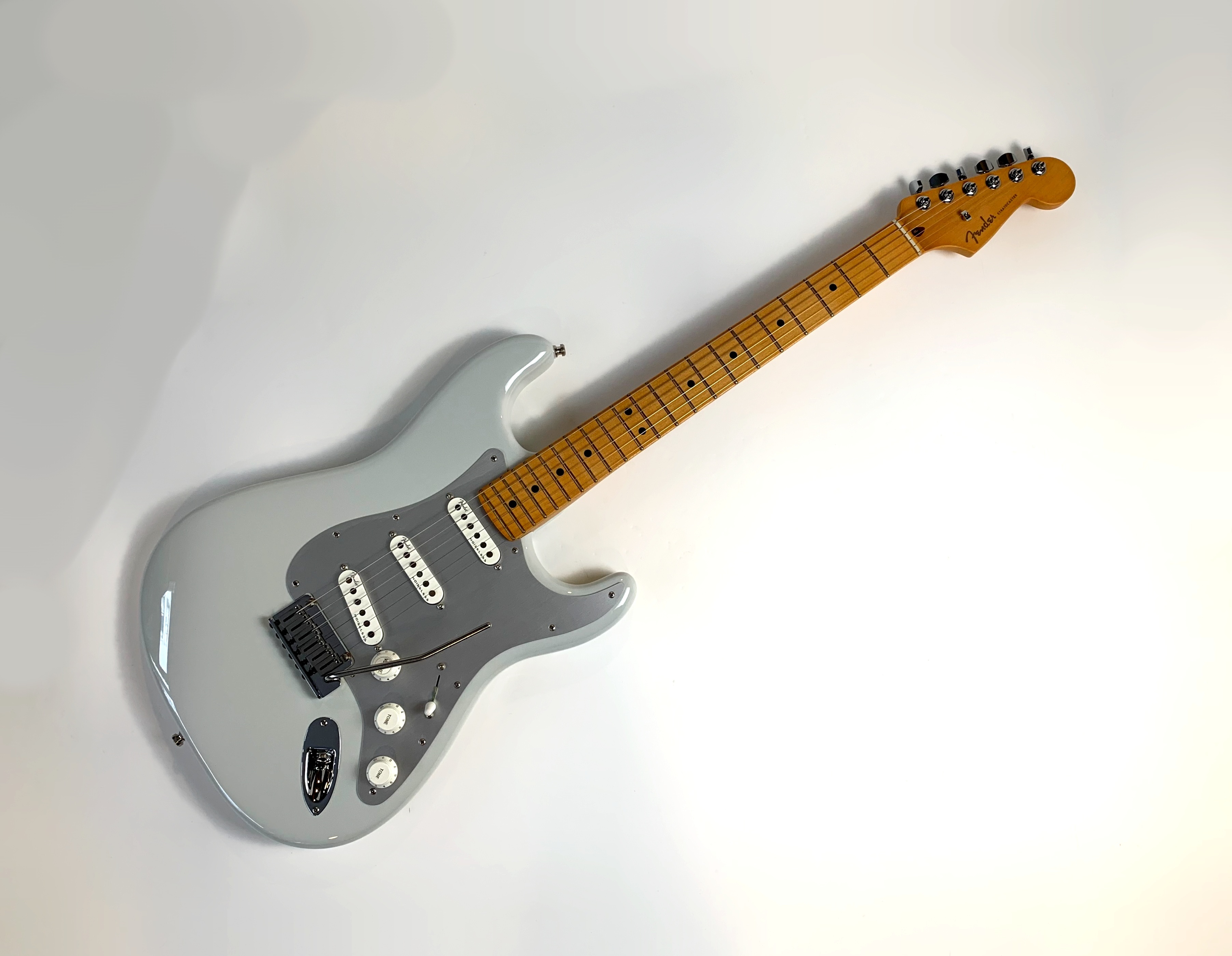 Fender Stratocaster American Ultra II 2024 Avalanche