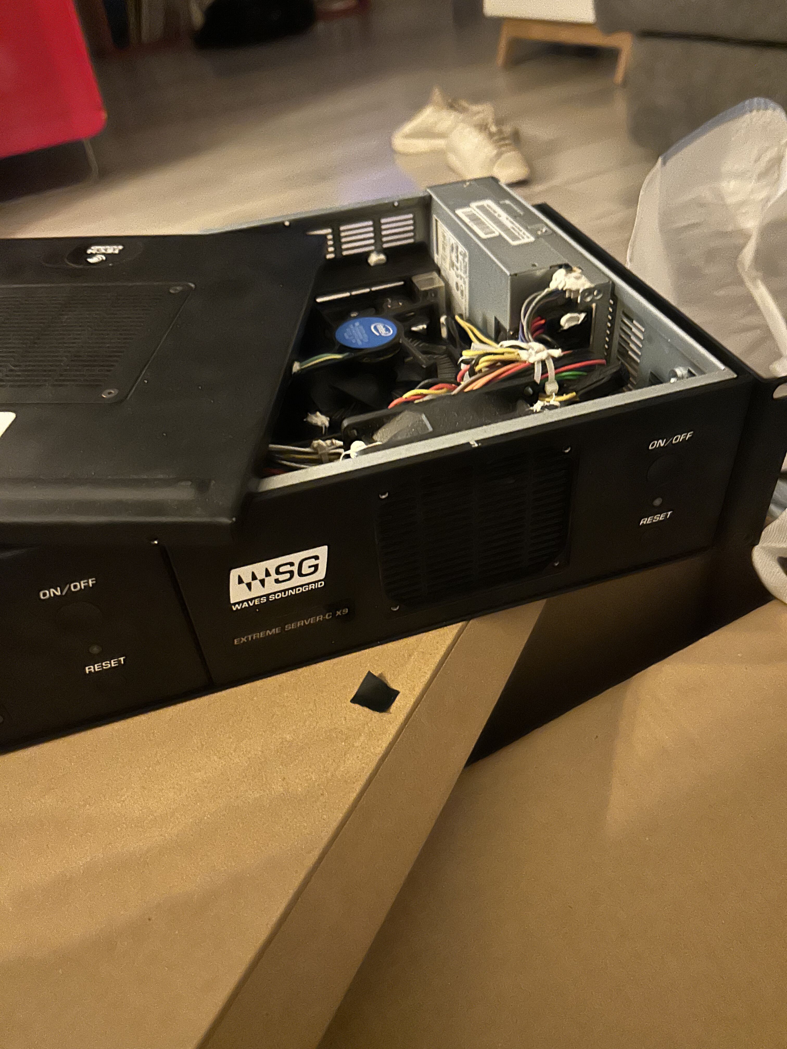 Vends SOUNDGRID EXTREME SERVER-C X9