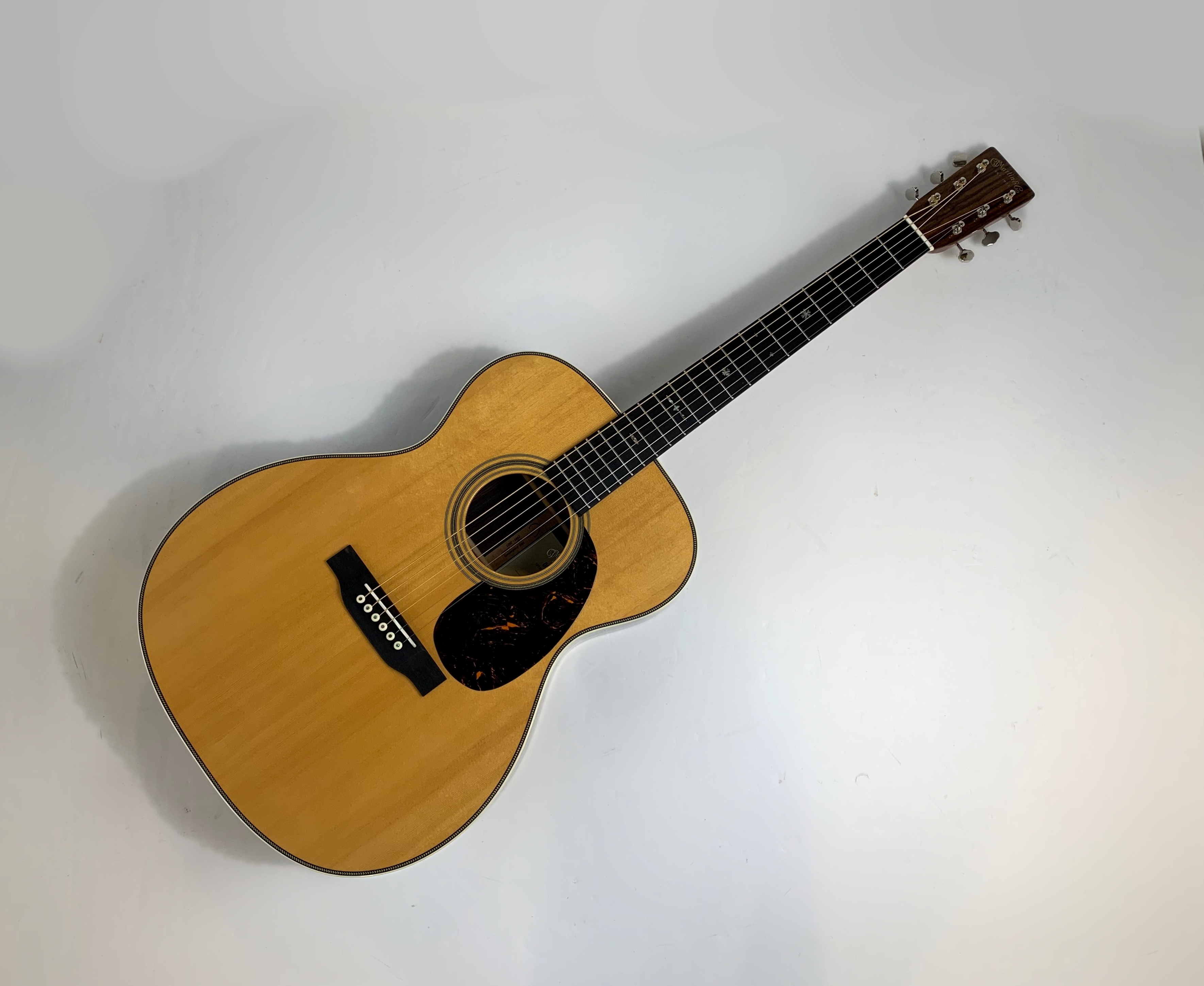 Martin 000-EC Eric Clapton Signature 30th Anniversary 2025 Antique Toner