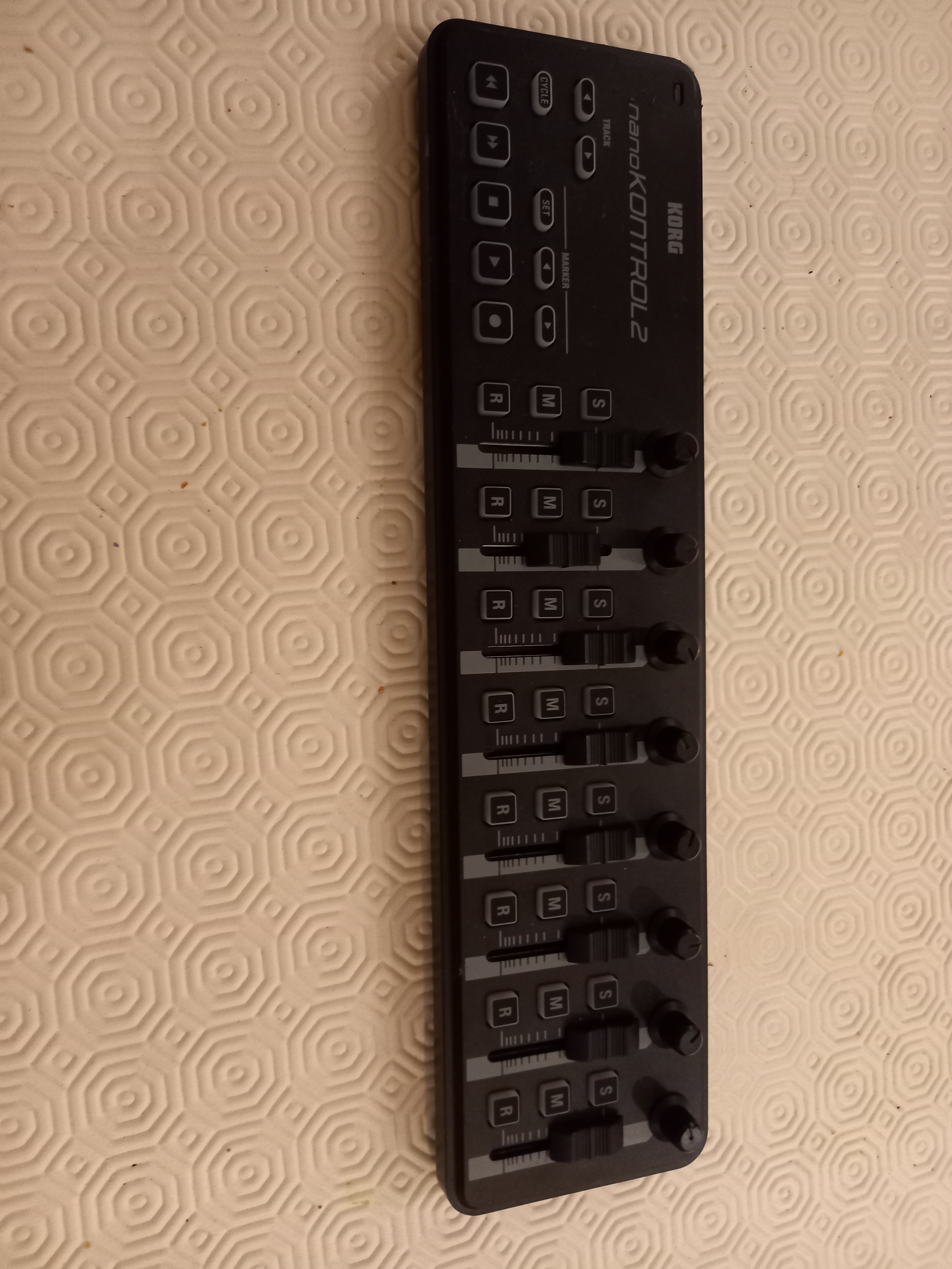 Vends un Nano Kontrol 2 KOrg