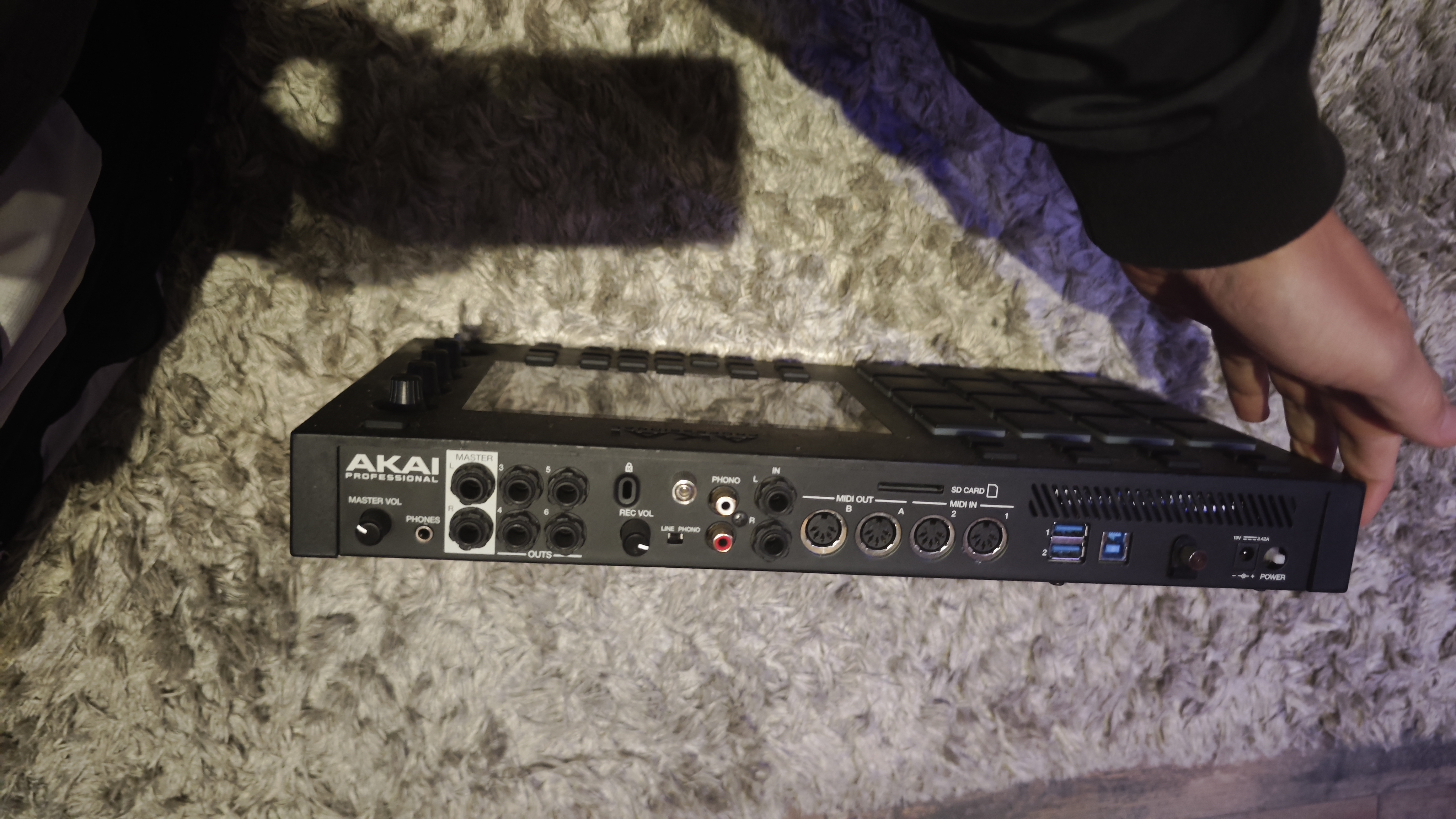 Akai Professional MPC Live (6806)
