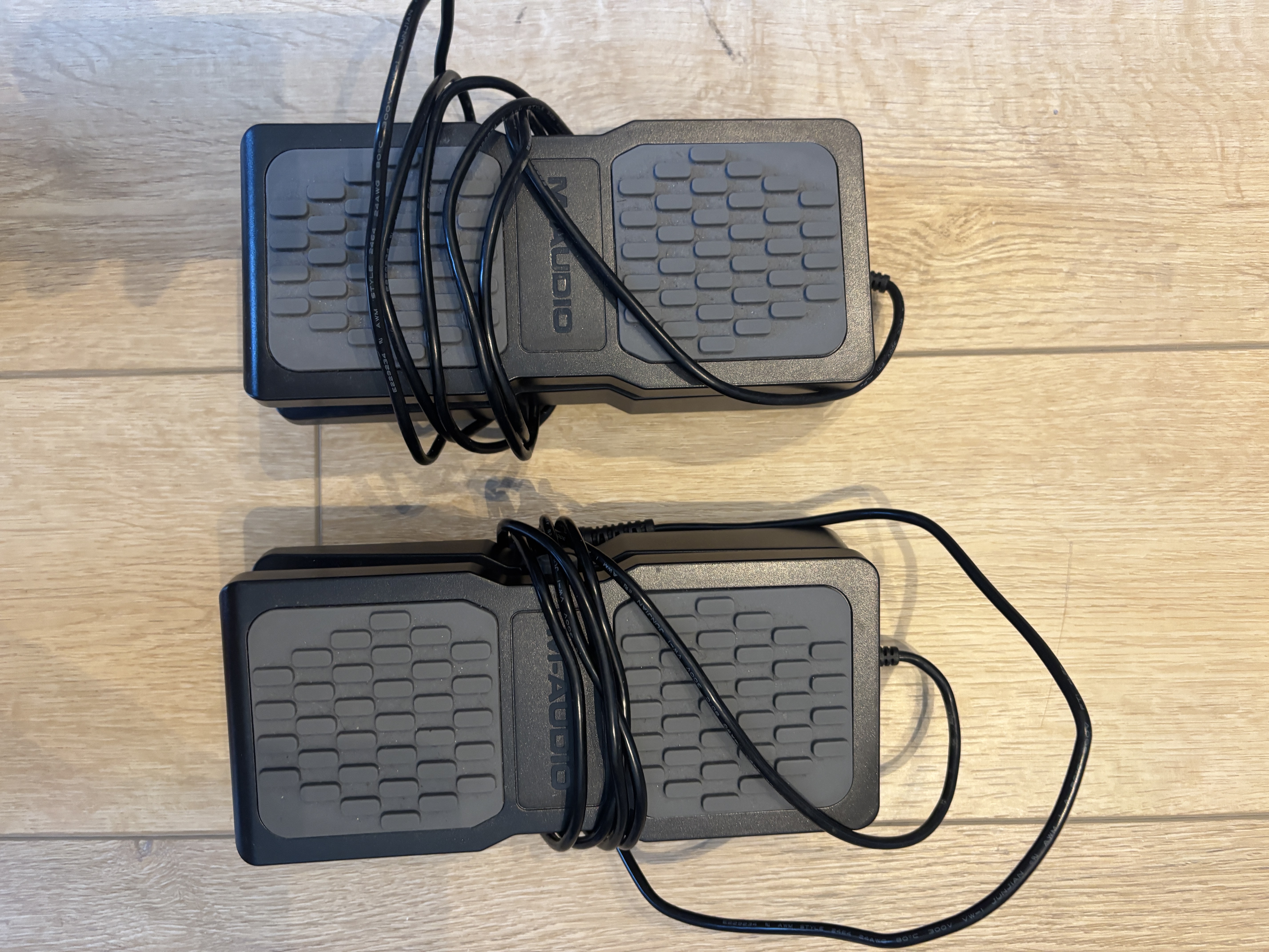 2 pédaliers M-Audio Ex-P