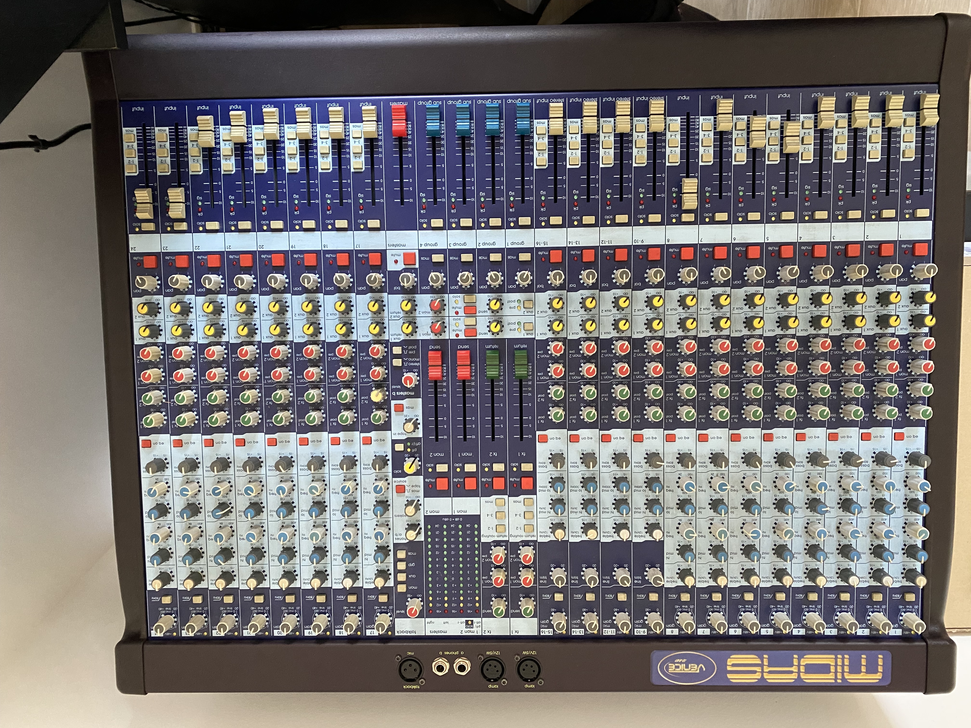 Vends console Midas Venice 240