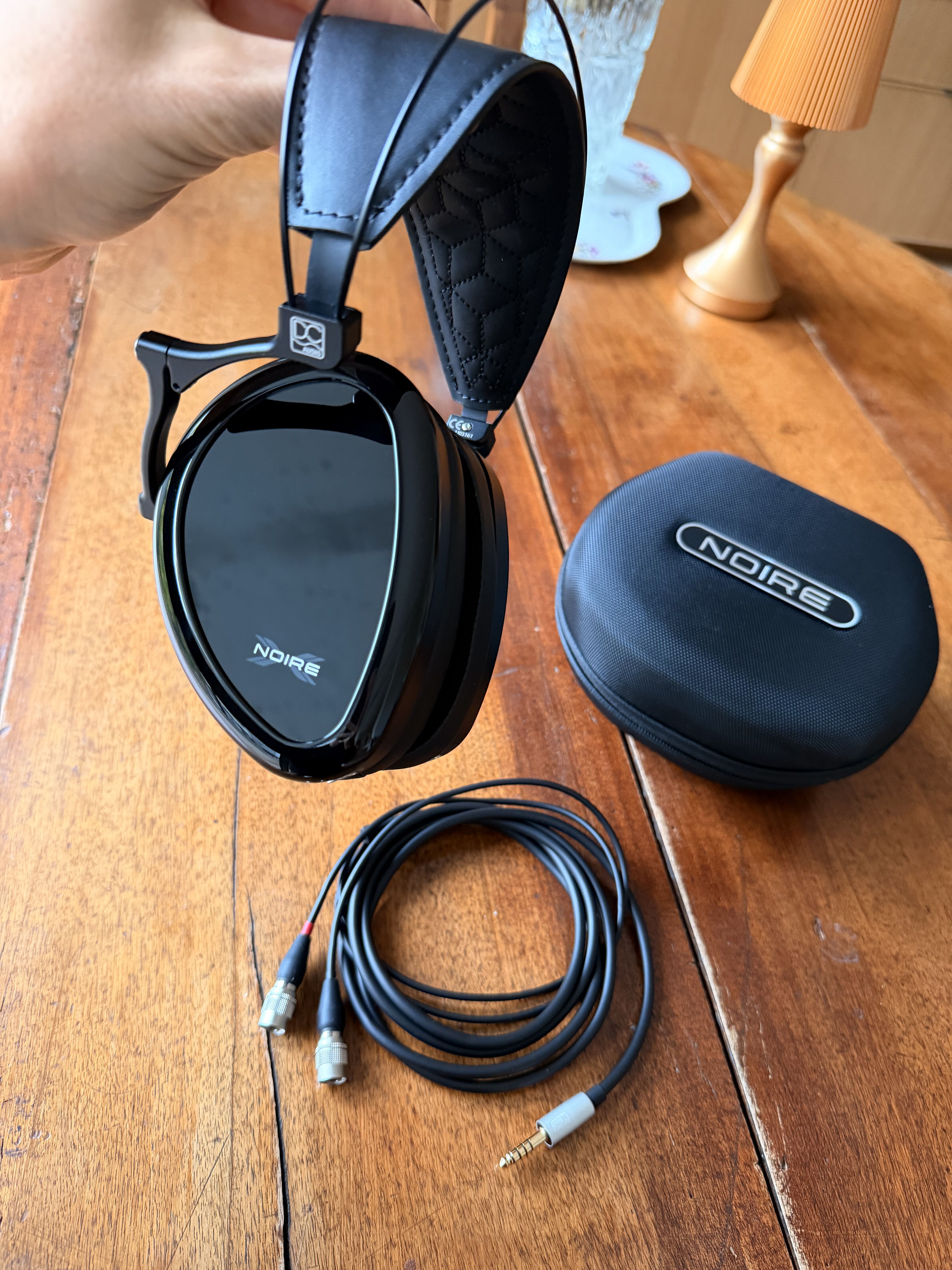 Dan Clark Audio Noire-X  Like-New 
