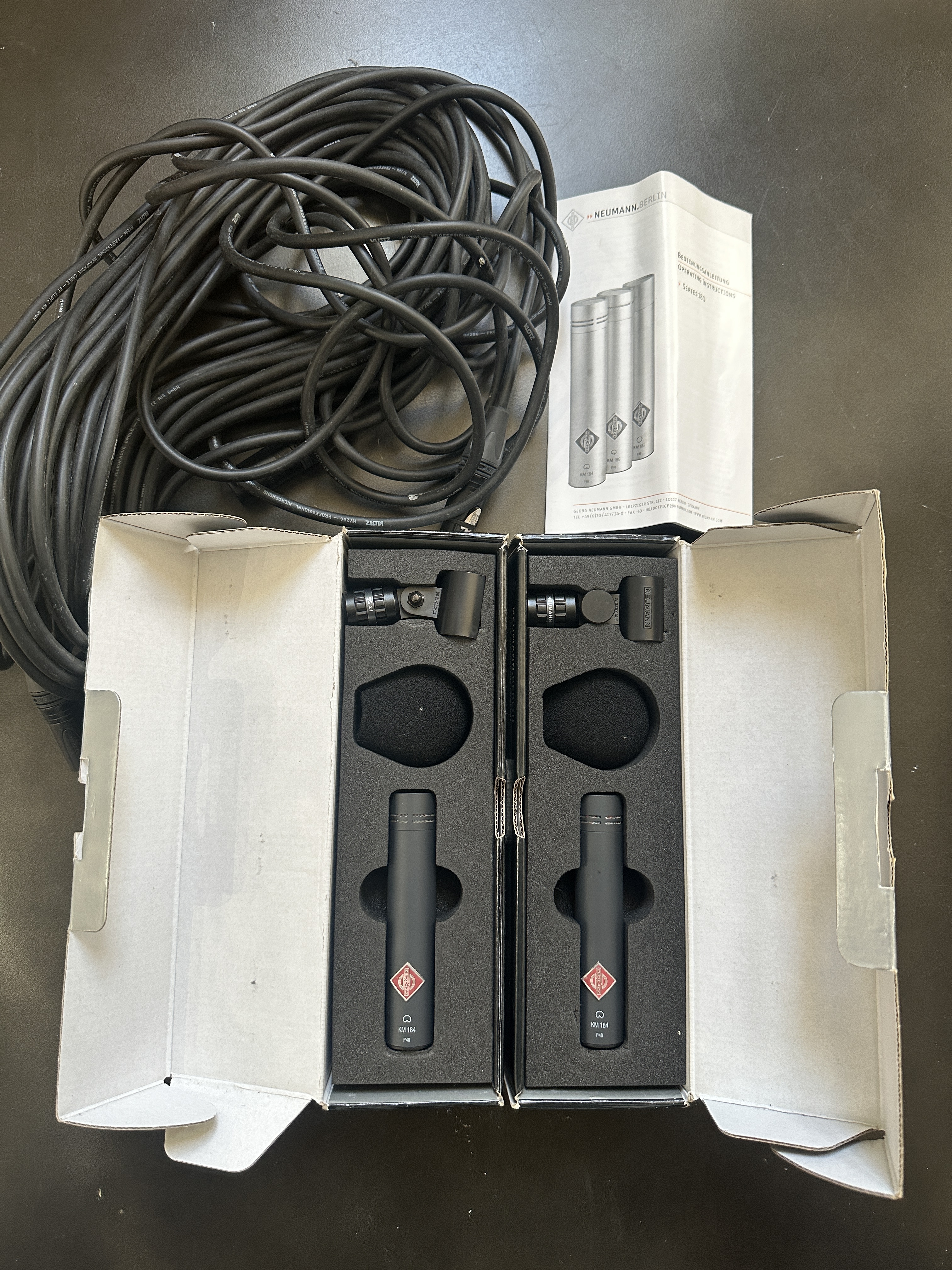 Lot de 2 Neumann KM 184 MT – État neuf –(520 € d'économie + Offrets deux câbles professionnels KLOTZ XLR–XLR de 10 m)