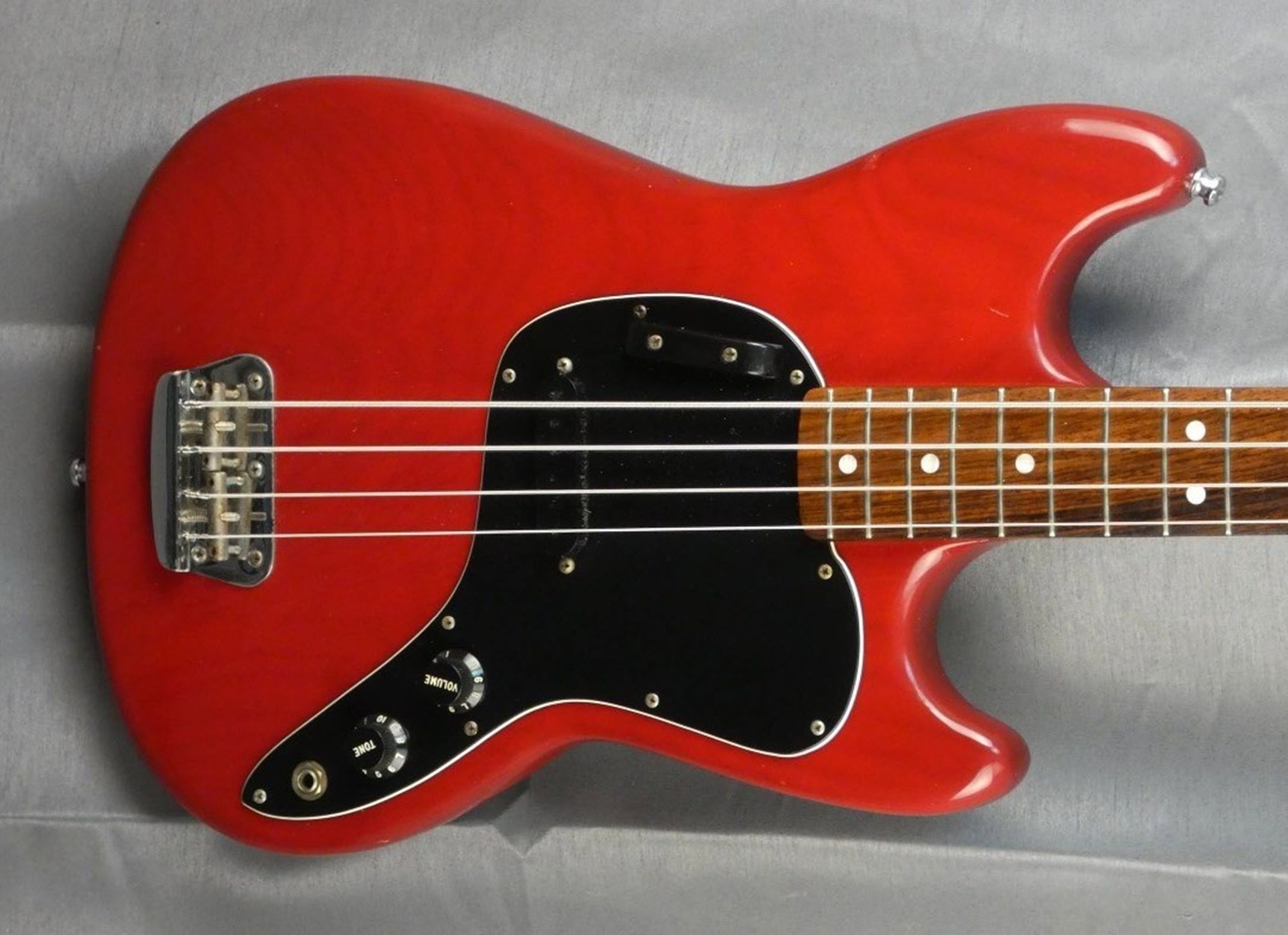 fender musicmaster bass trans wine red usa 1978 (6)