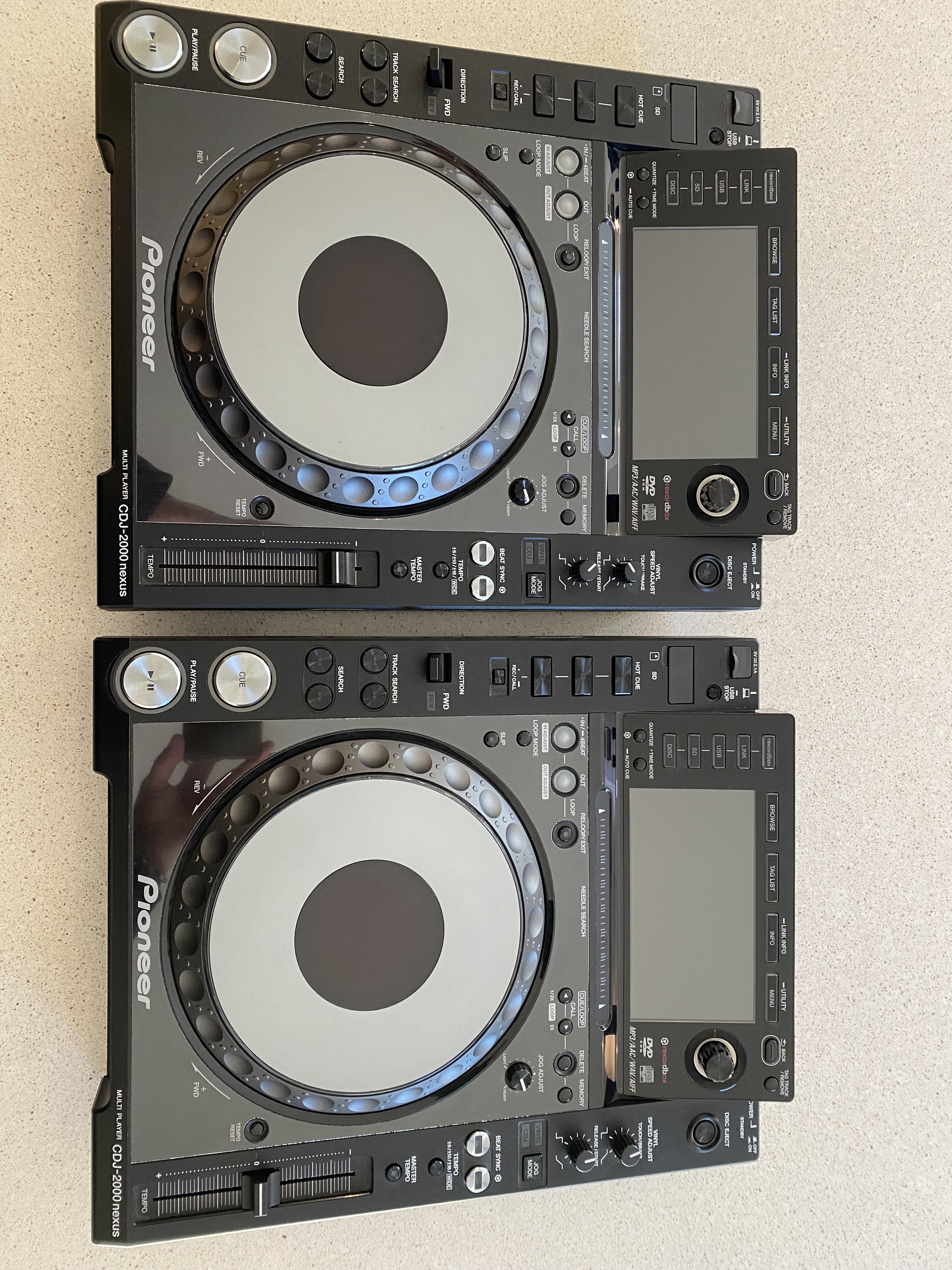 Vends paire de Pioneer CDJ 2000 nexus