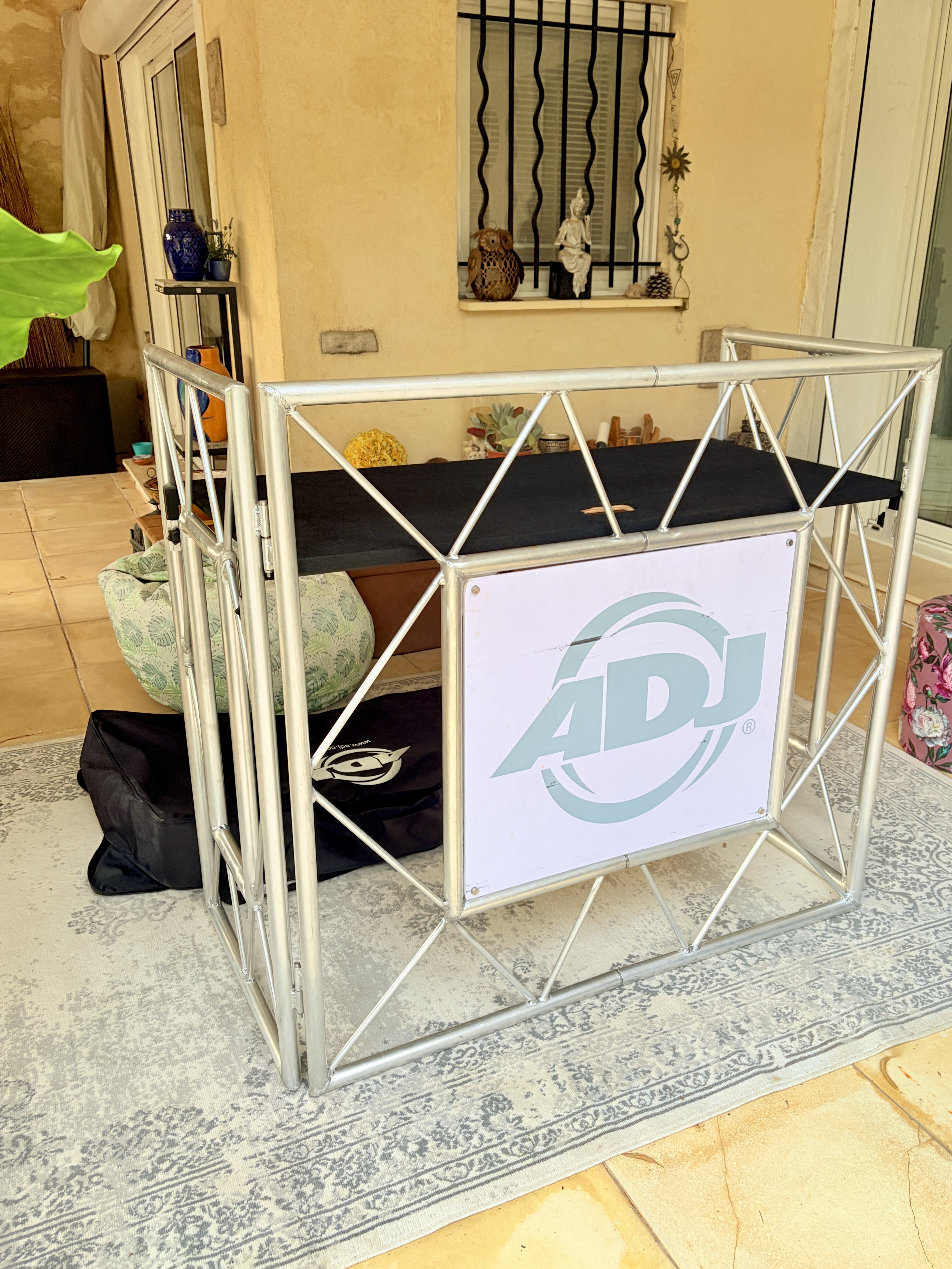 Régie DJ ADJ Pro Event Table II – Complète + housse + habillage noir