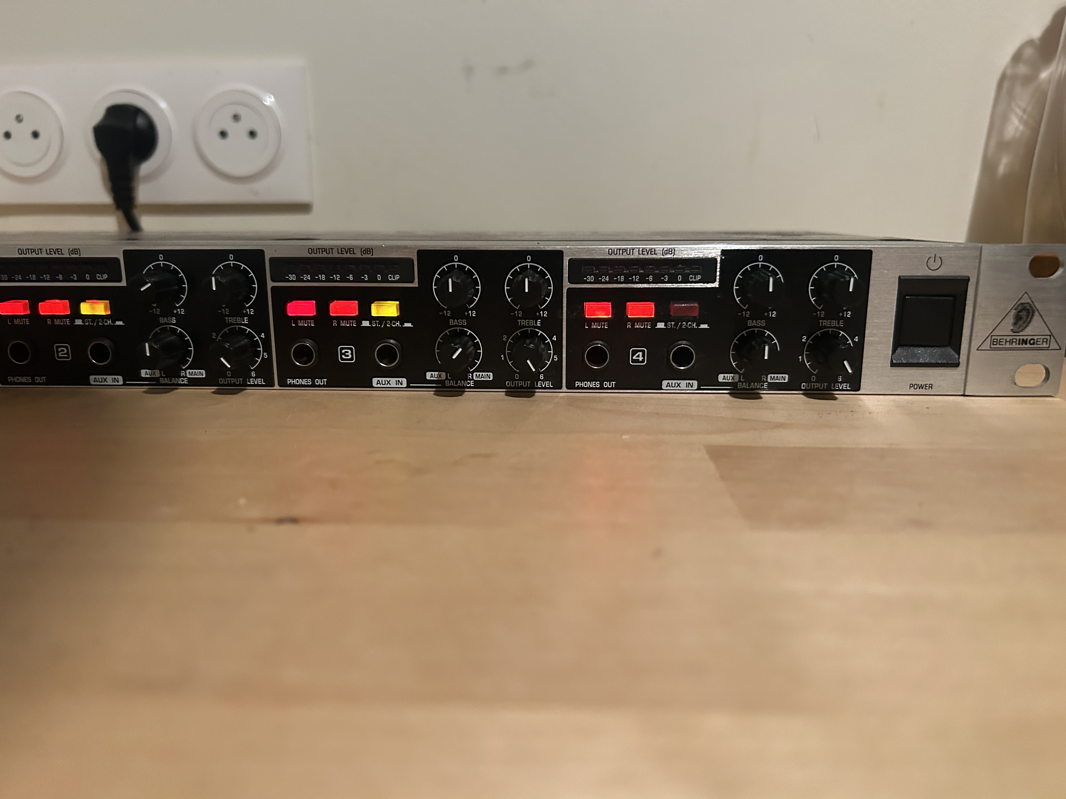 Behringer Powerplay Pro-XL HA4700 (15428)