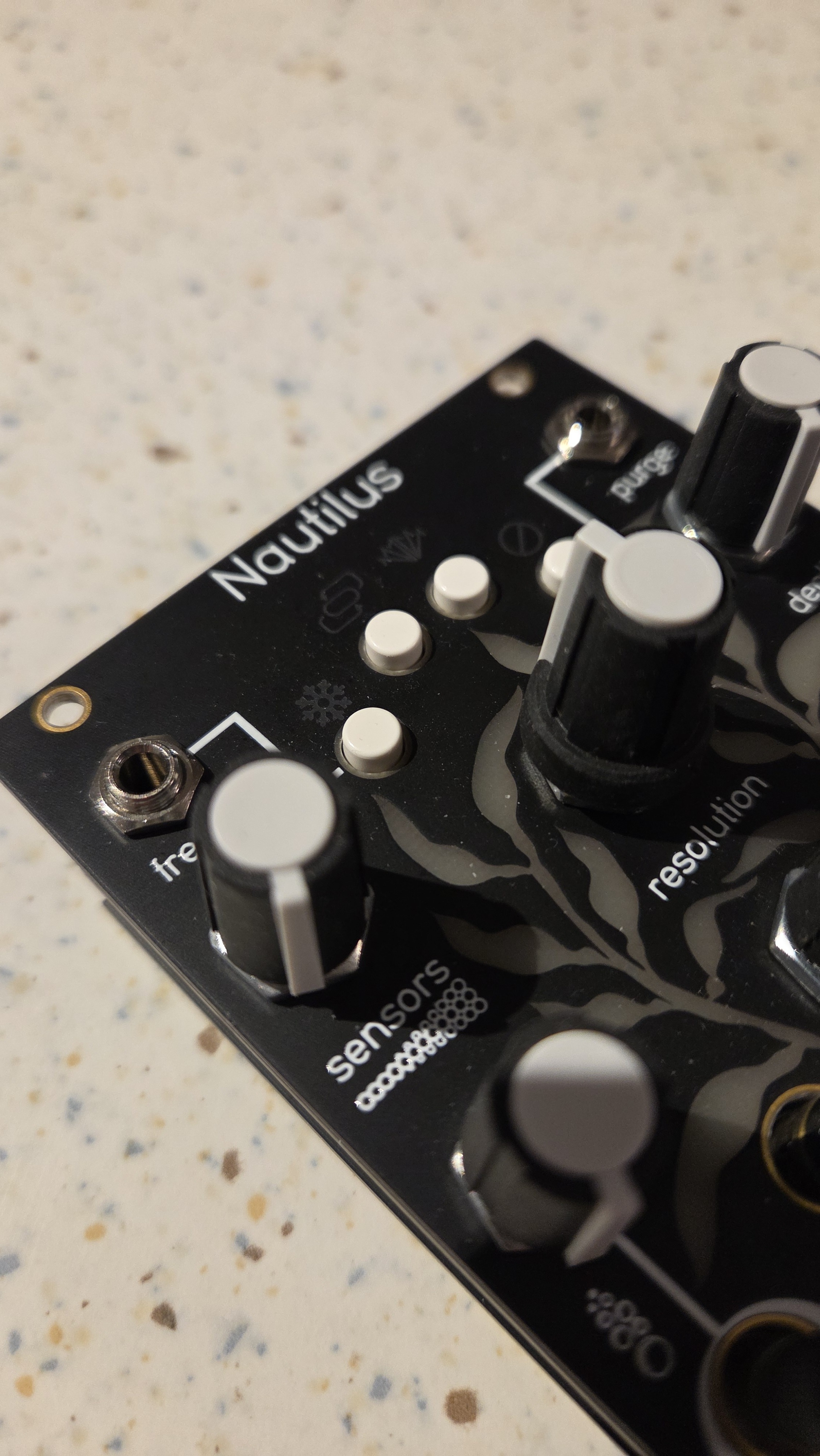 Qu-Bit Electronix Nautilus (35286)