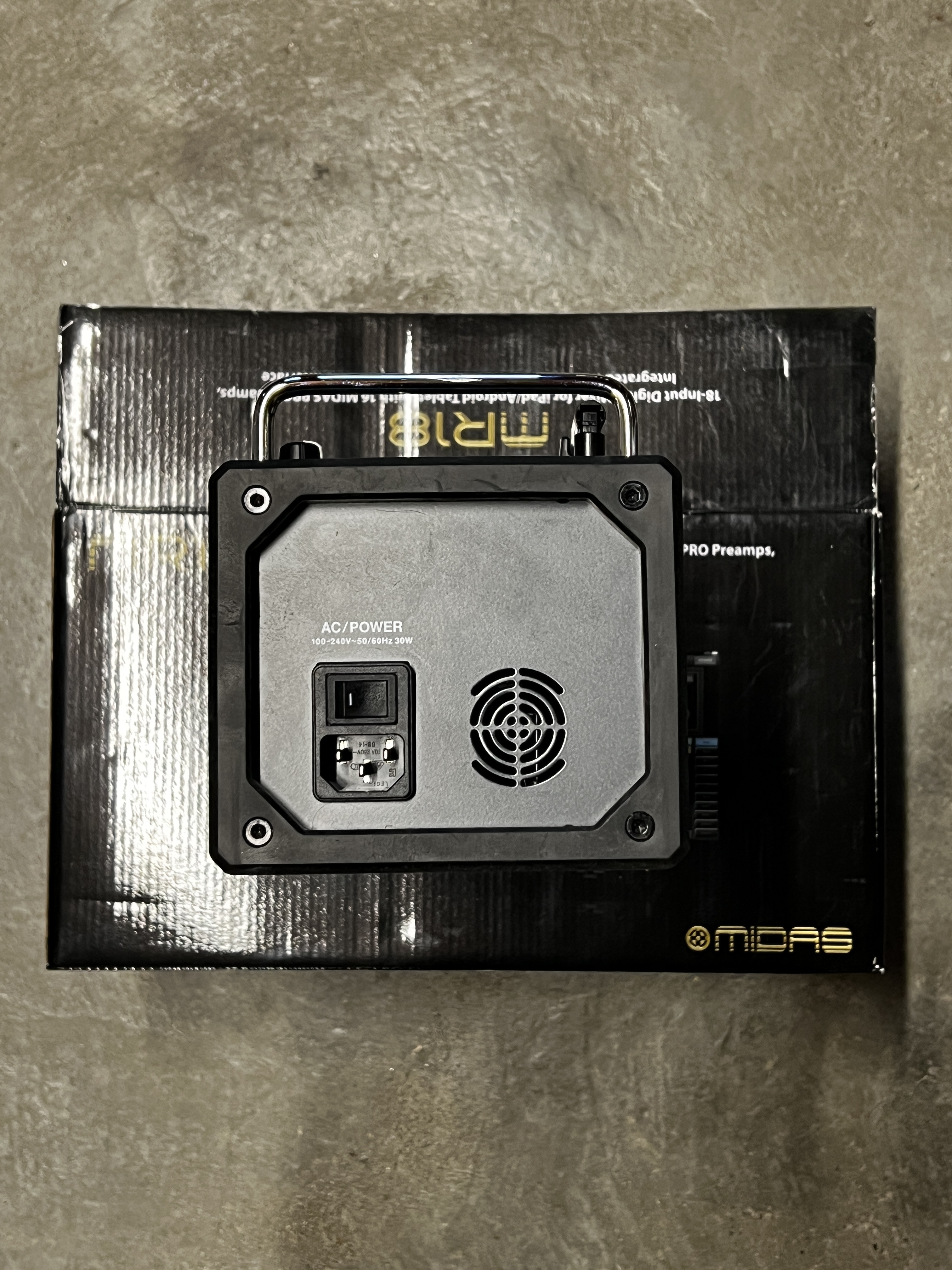 Midas MR18 (50938)