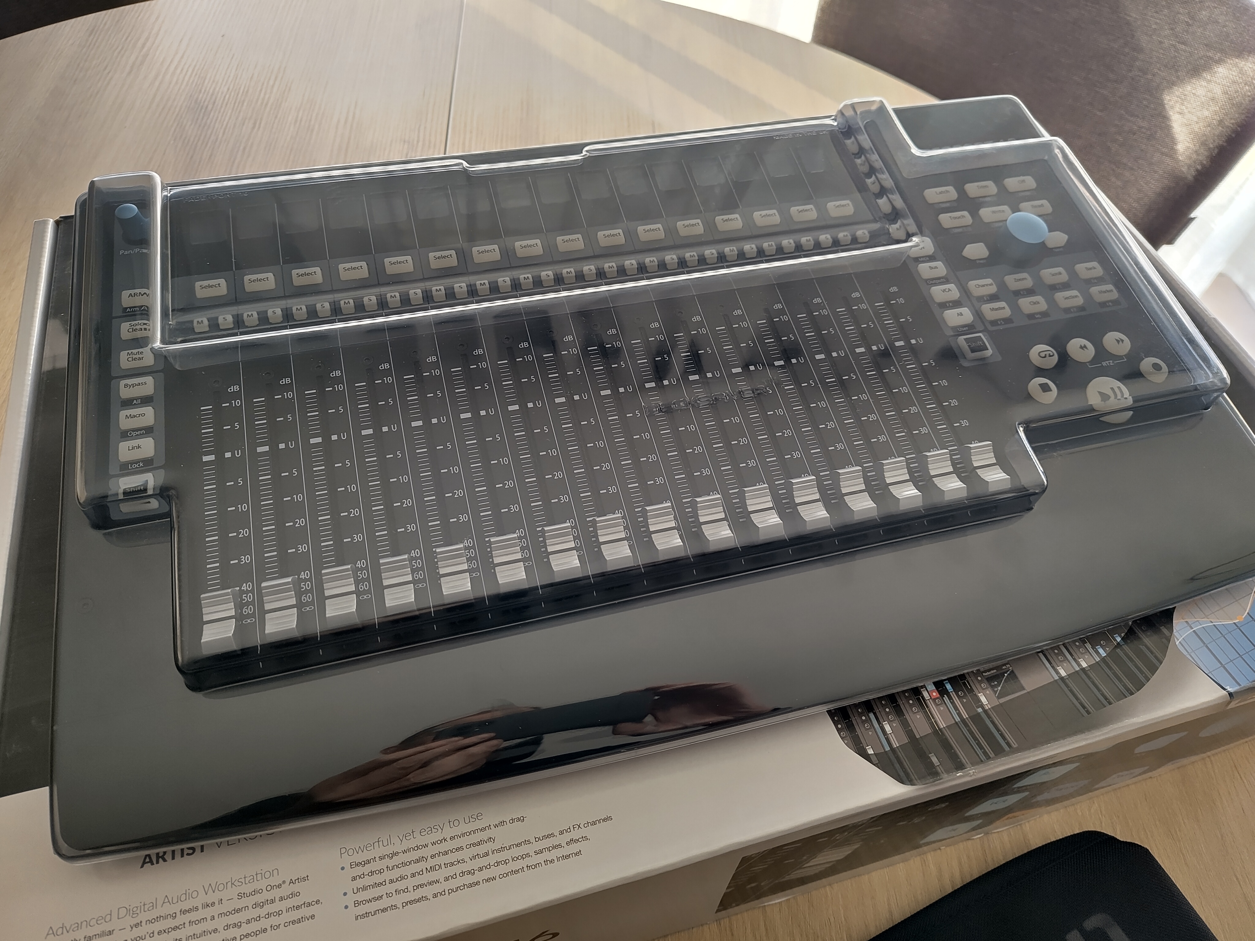 PreSonus Faderport 16 (94776)