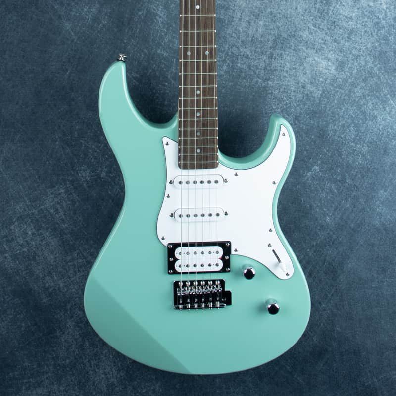 Yamaha Pacifica PAC112V