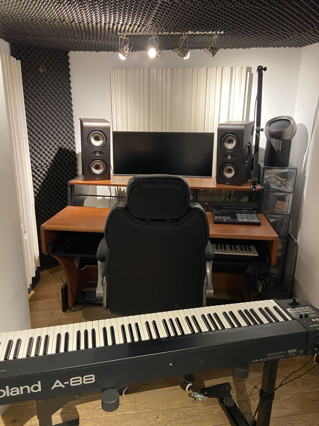 studio-2