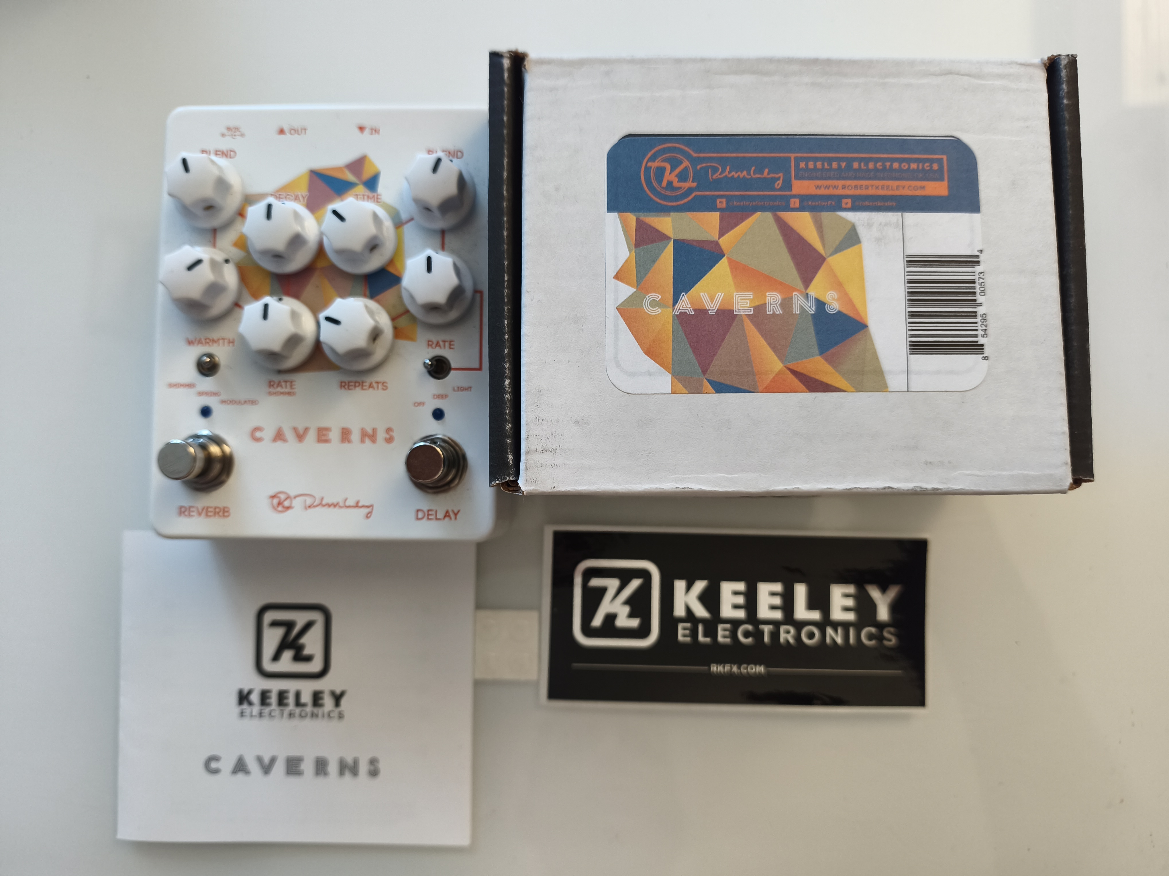 Vends pédale Delay/Reverb Keeley Cavern V2 état neuf 