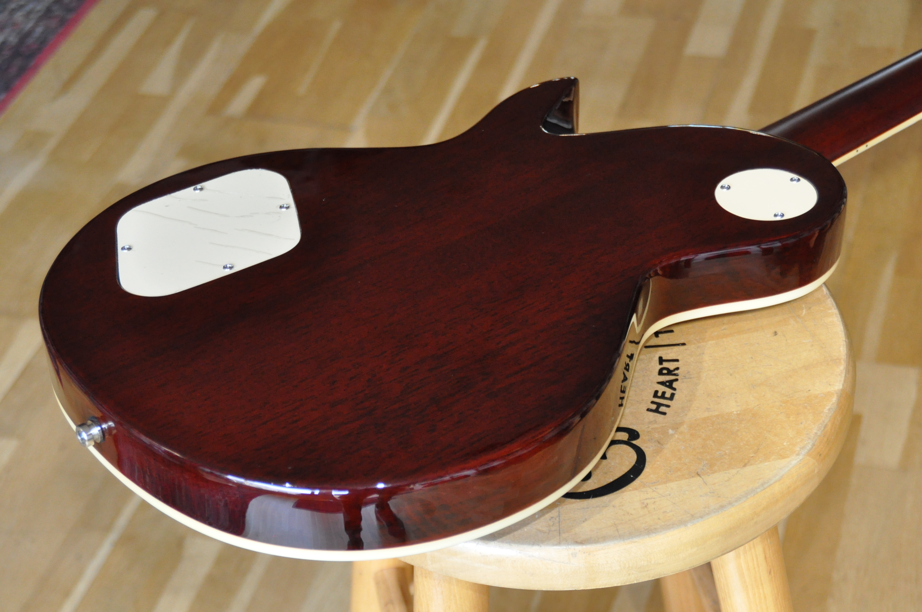 Sire Larry Carlton L7 (24384)