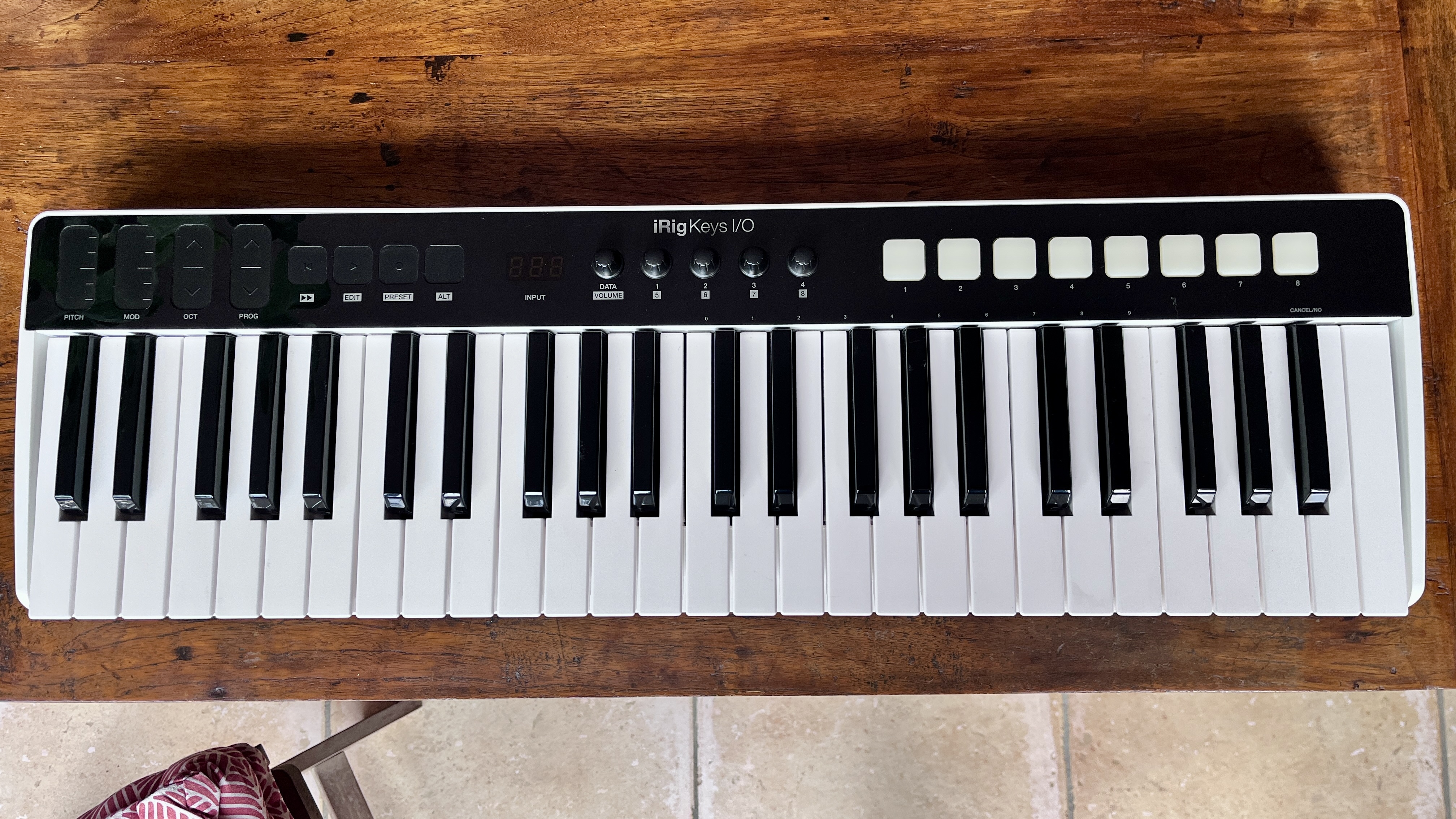 eVends Clavier maitre avec interface audio en internee sur 2 jacks 