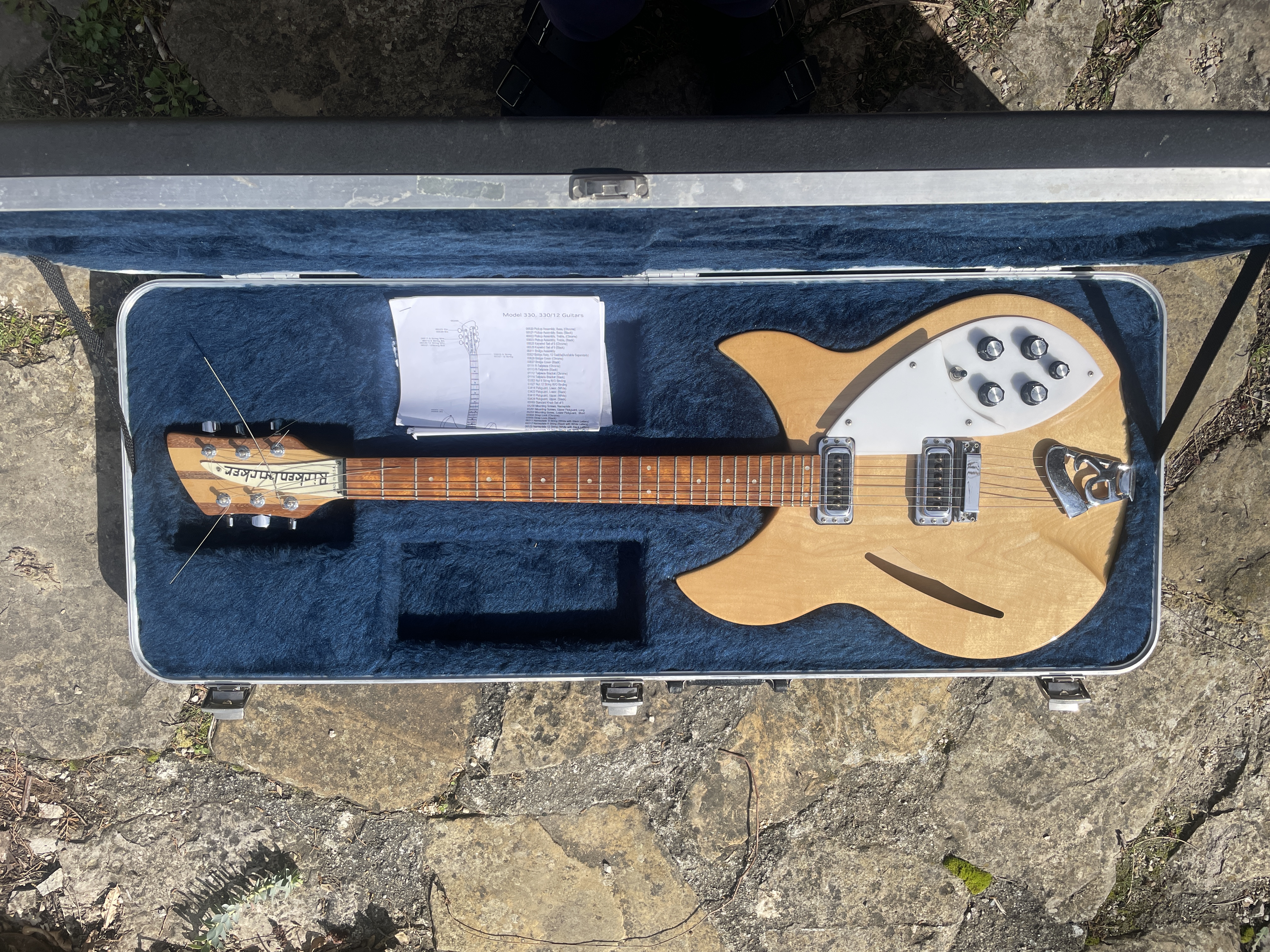 1996 Rickenbacker 330 Mapleglo