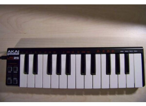 Akai LPK25 (5829)