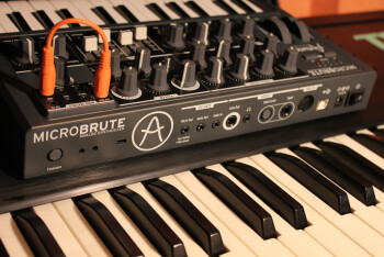 Arturia MicroBrute Arturia MicroBrute