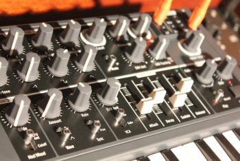 Arturia MicroBrute Arturia MicroBrute