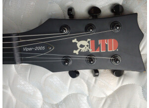 LTD Viper-2005 - Black Satin (97165)
