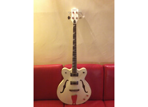 Eastwood Guitars Classic 4 Bass - White