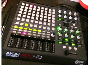 Native Instruments Traktor Kontrol S2 (48497)