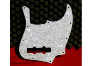 Fender Pickguard Jazz Bass - 10 Hole 4 Ply - White Pearl