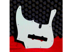 Fender Pickguard Jazz Bass - 10 Hole 3 Ply - Parchment