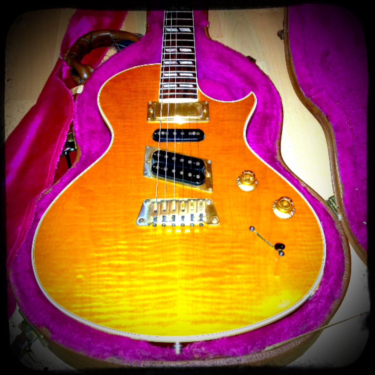 Gibson Nighthawk Standard 3