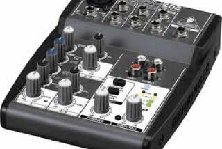 Behringer Xenyx 502