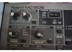 Roland MC 505 GROOVE BOX