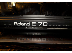 Roland E-70 (77765)