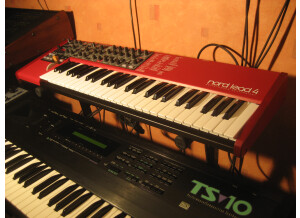 Nord Lead 4 04