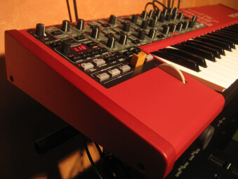 Clavia Nord Lead 4 Clavia Nord Lead 4